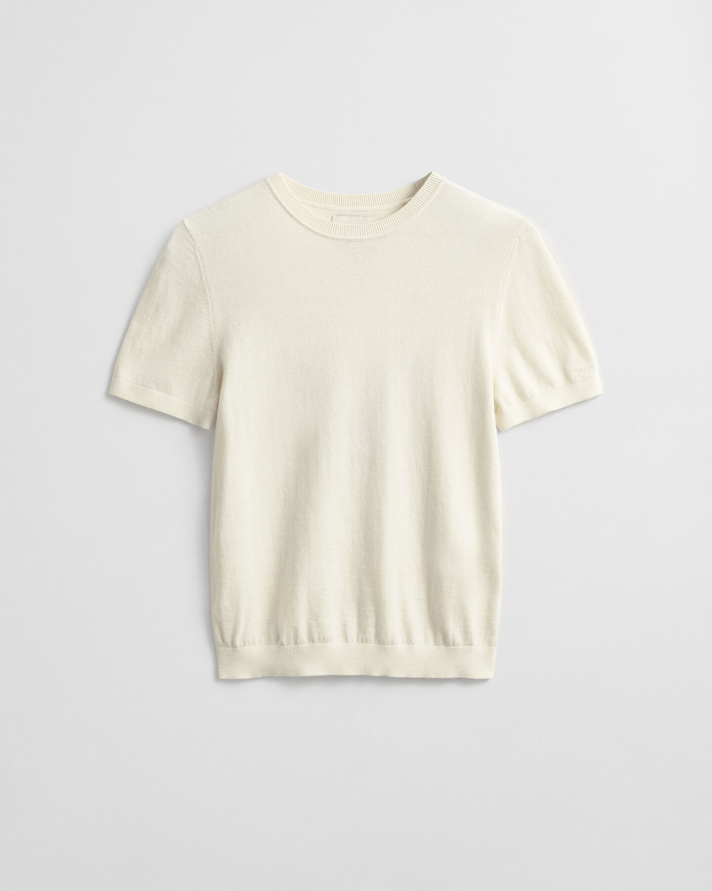 Pull col rond léger à manches courtes