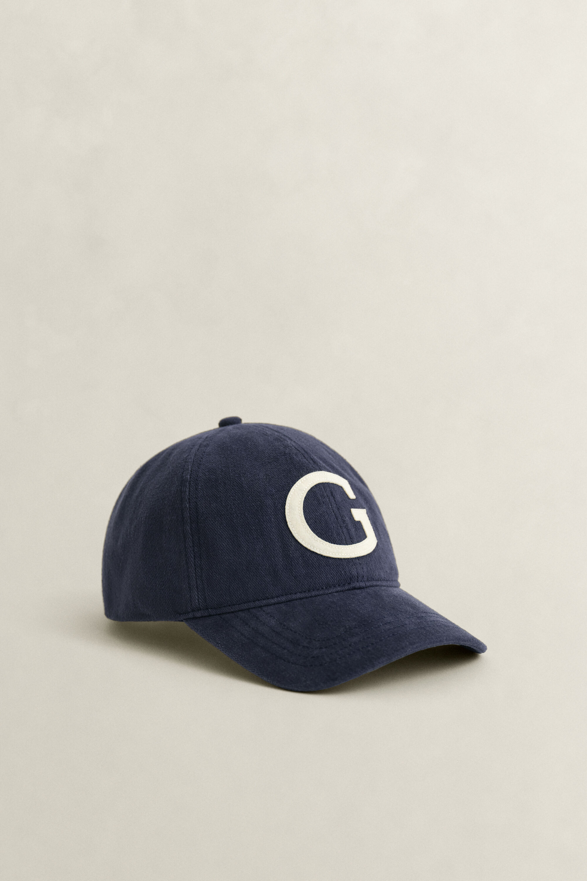 Casquette avec écusson G