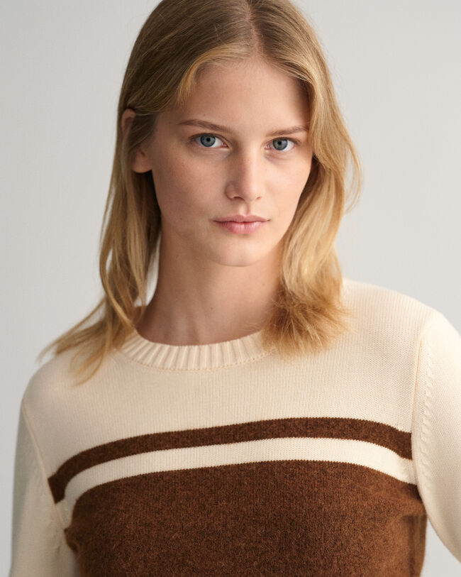 Pull ras du cou &agrave; rayures en colour-block