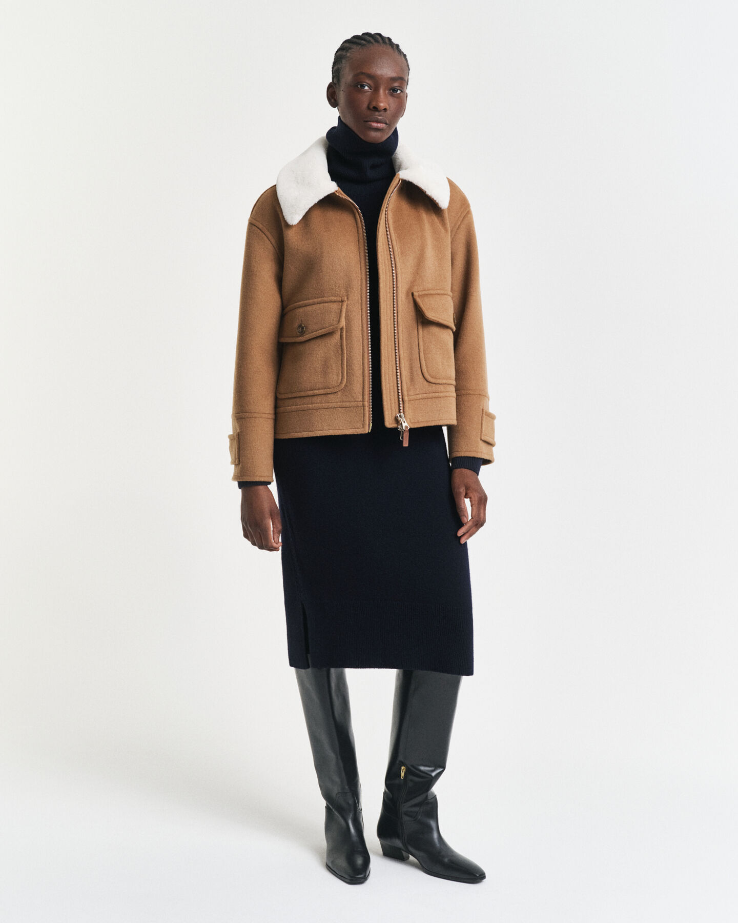 Robe col roulé avec finitions en maille