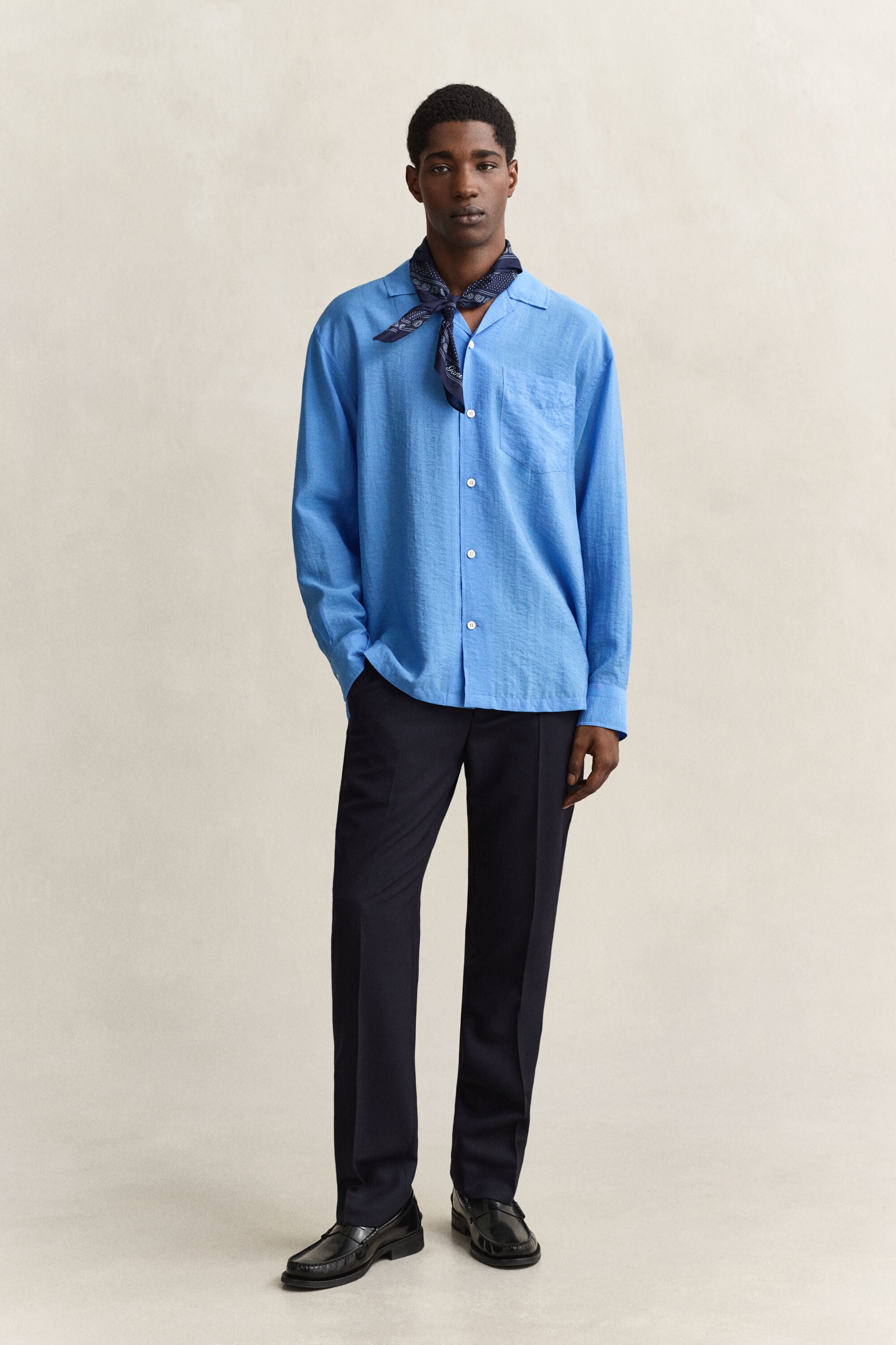 Chemise à col ouvert
