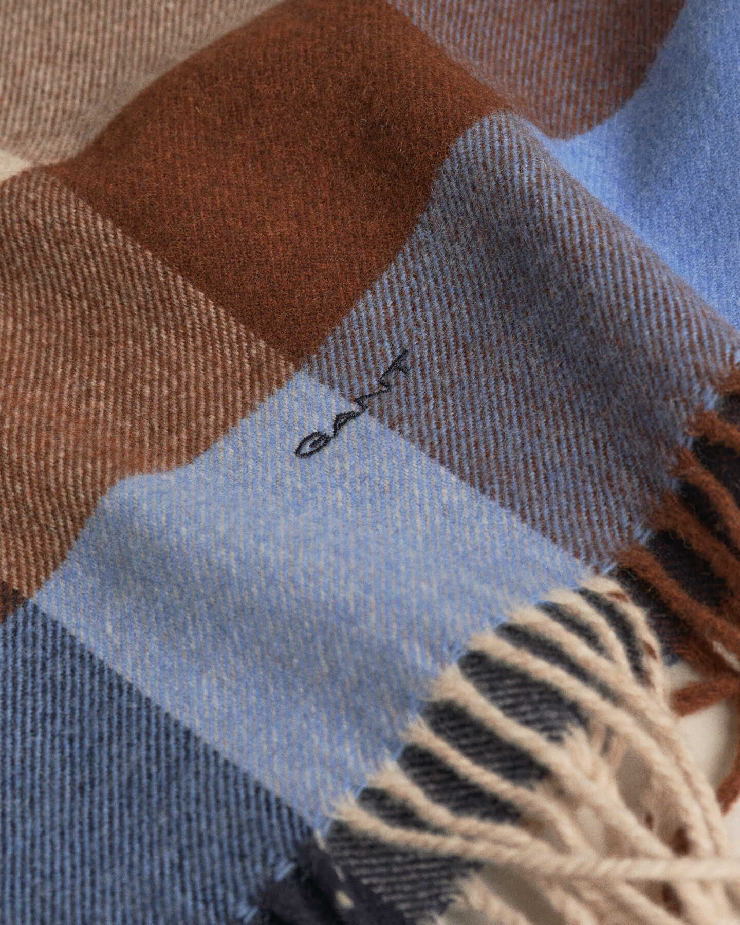 Écharpe à carreaux multicolores