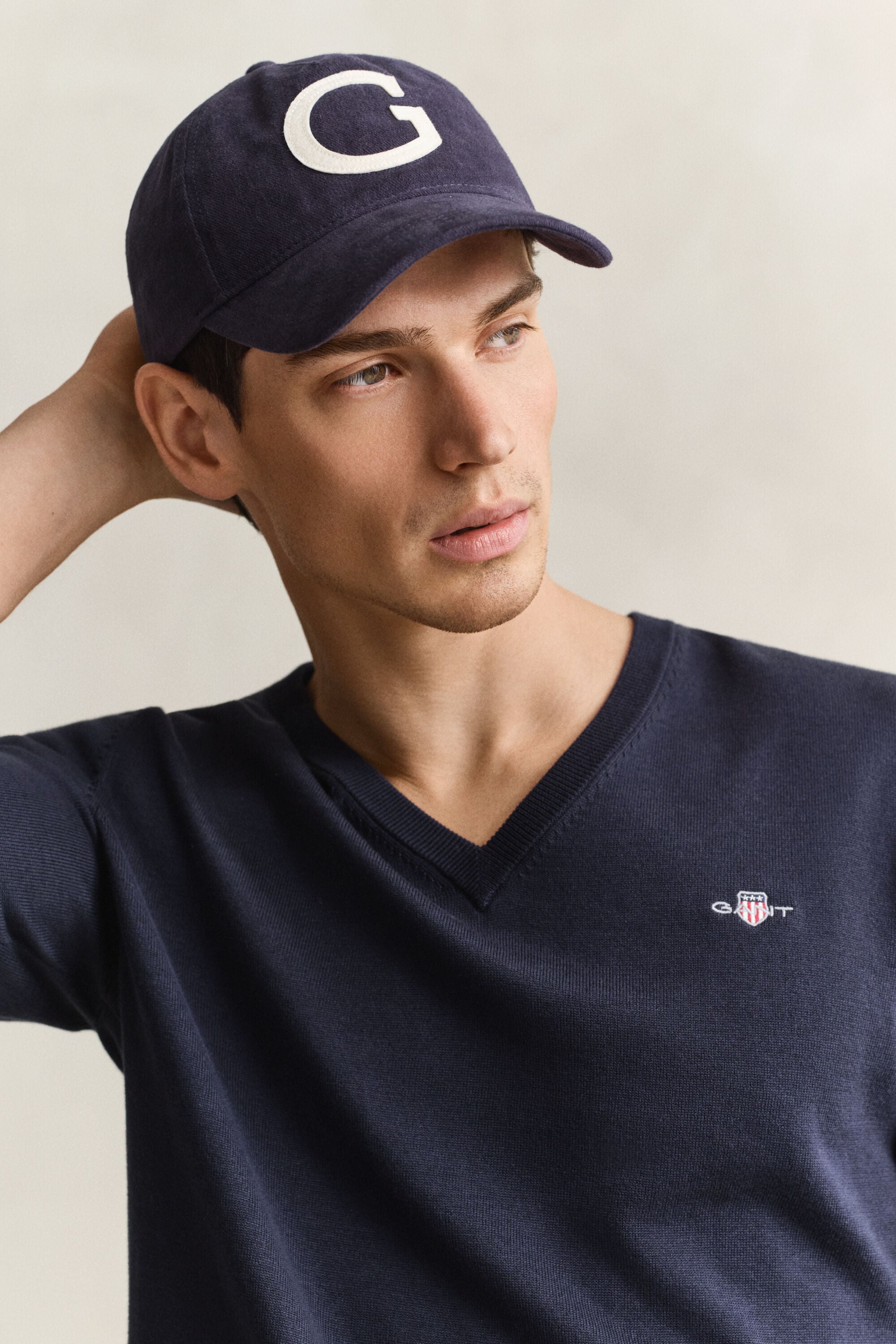 Pull col V en coton classique