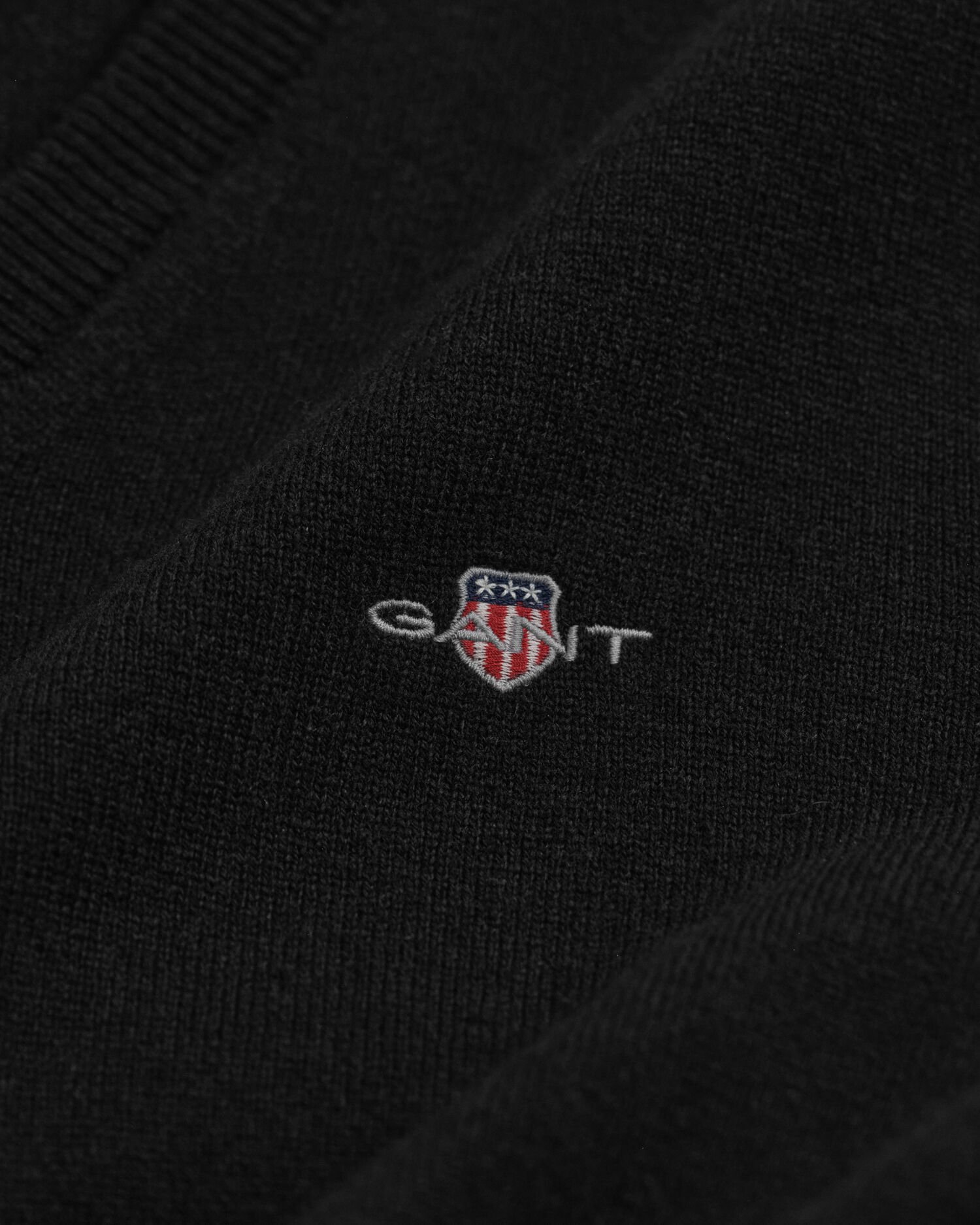 Pull col V en laine d'agneau ultrafine