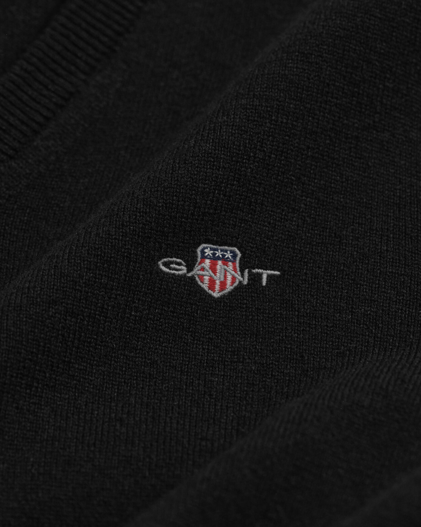 Pull col V en laine d'agneau ultrafine