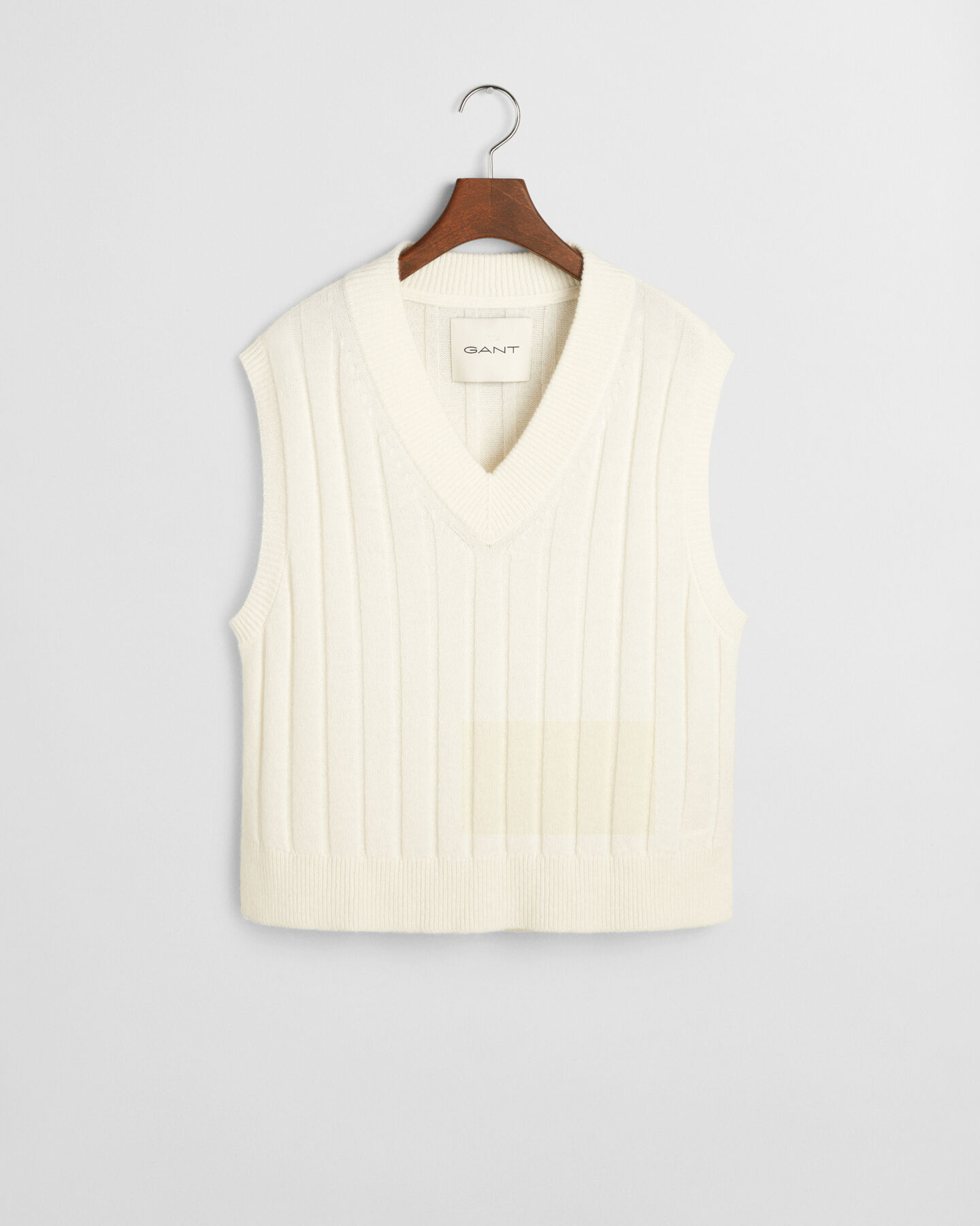 Pull sans manches col V en laine à côtes larges