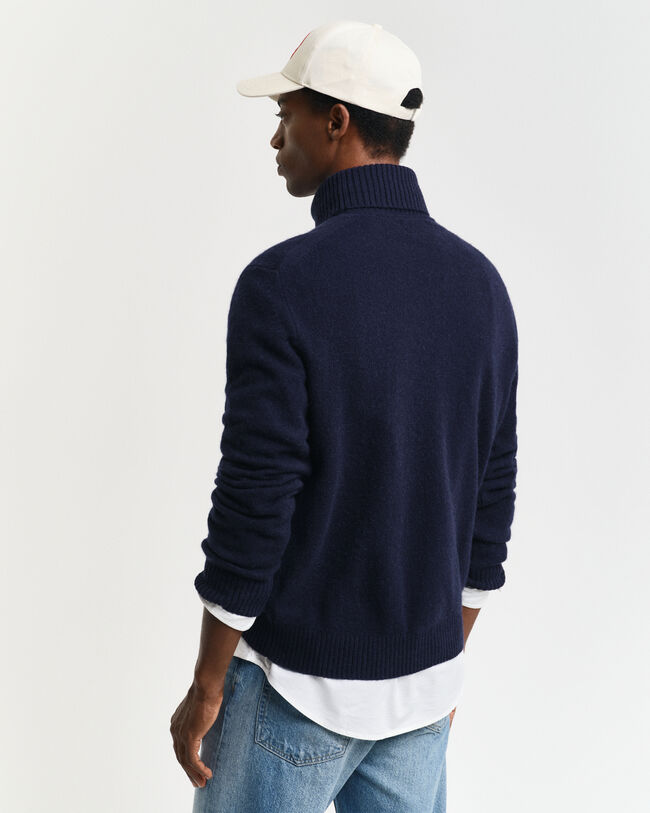 Pull col roulé en laine mélangée