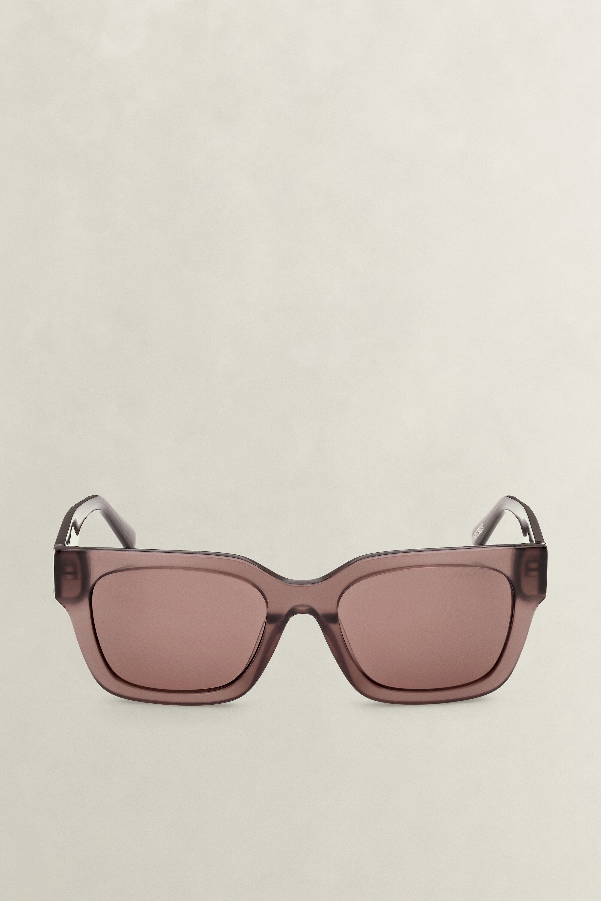 Lunettes de soleil géométriques