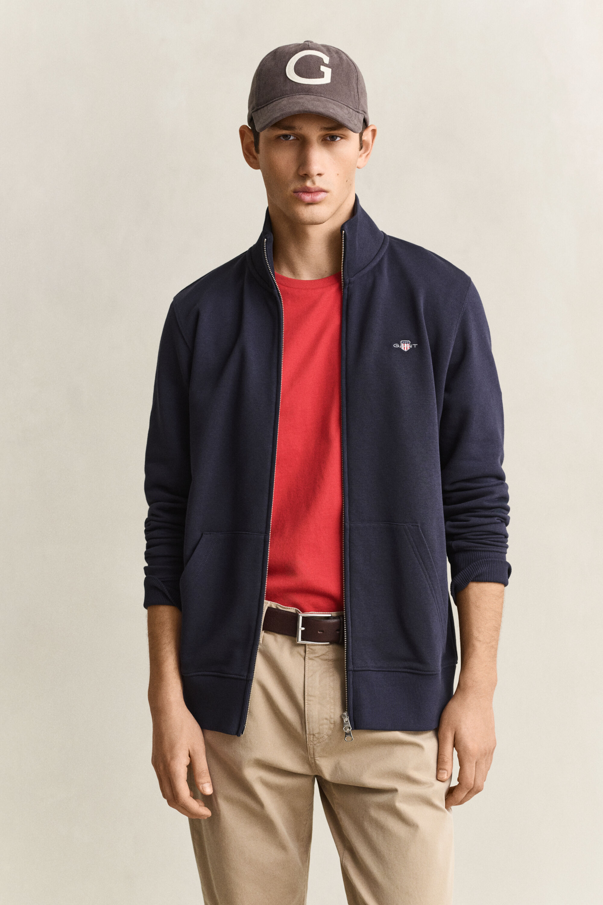 Sweat-shirt zippé avec écusson