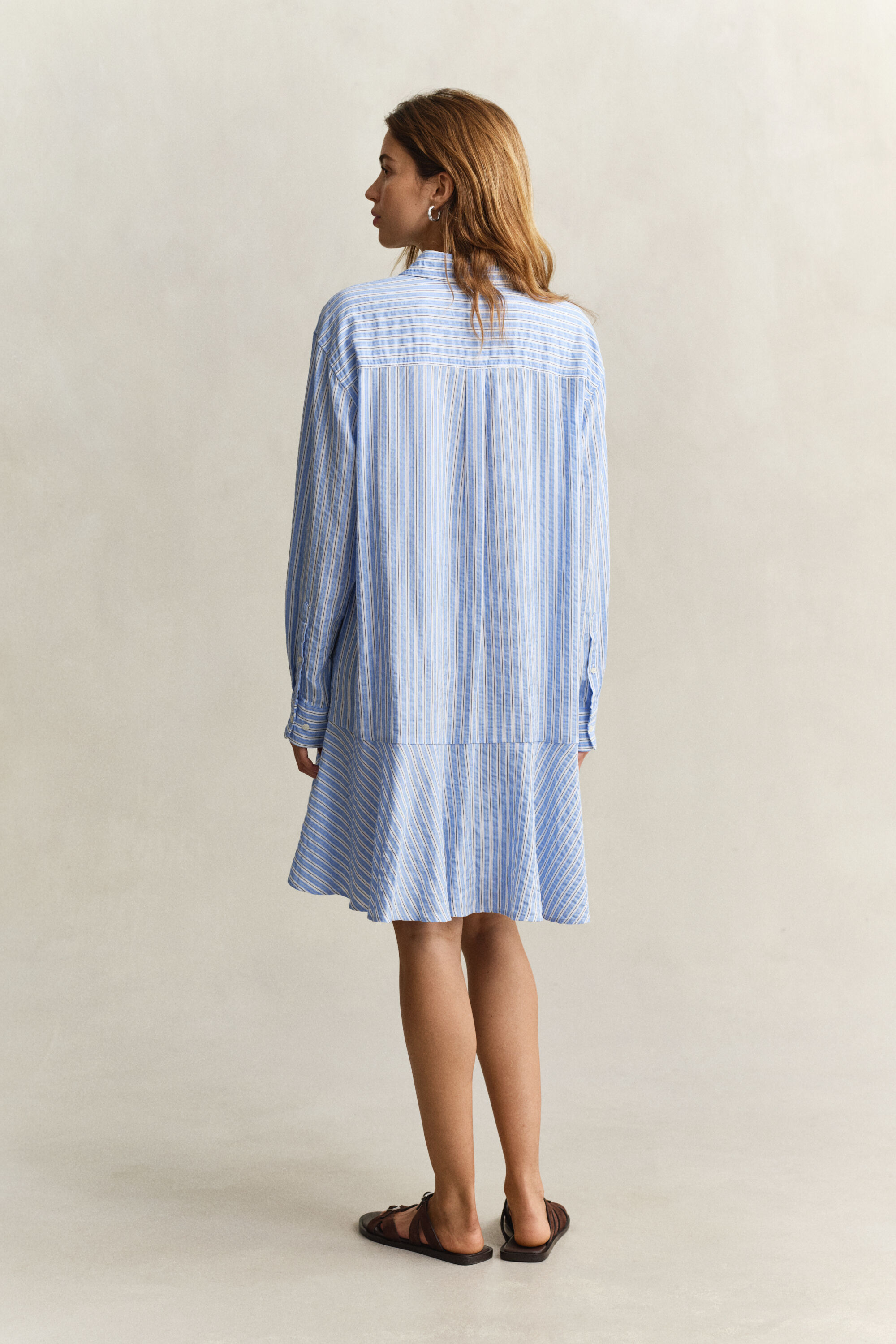 Robe chemise en seersucker à rayures