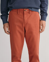 Pantalon chino slim fit en serg&eacute; Hallden