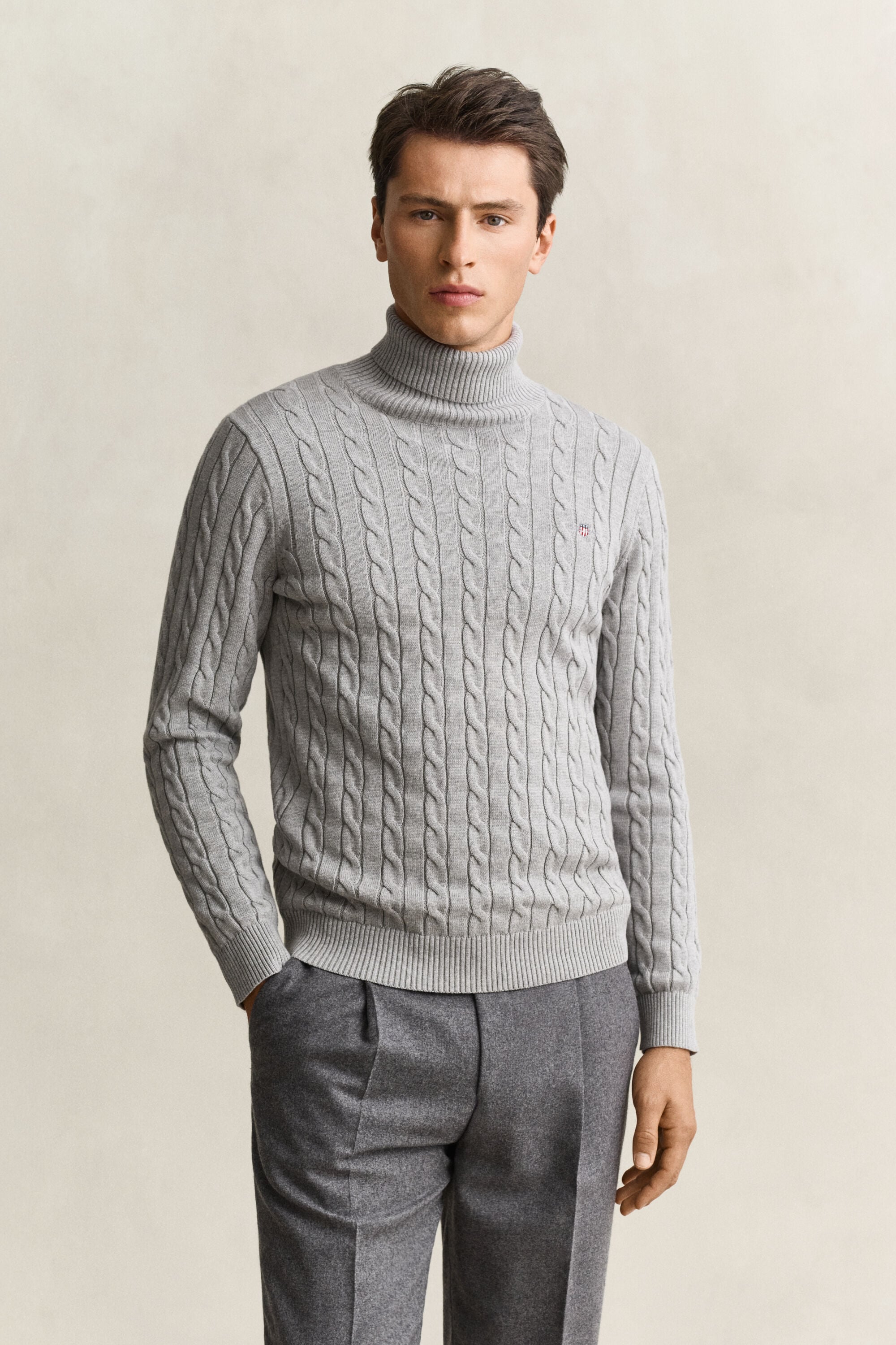 Pull col roulé en maille torsadée de coton