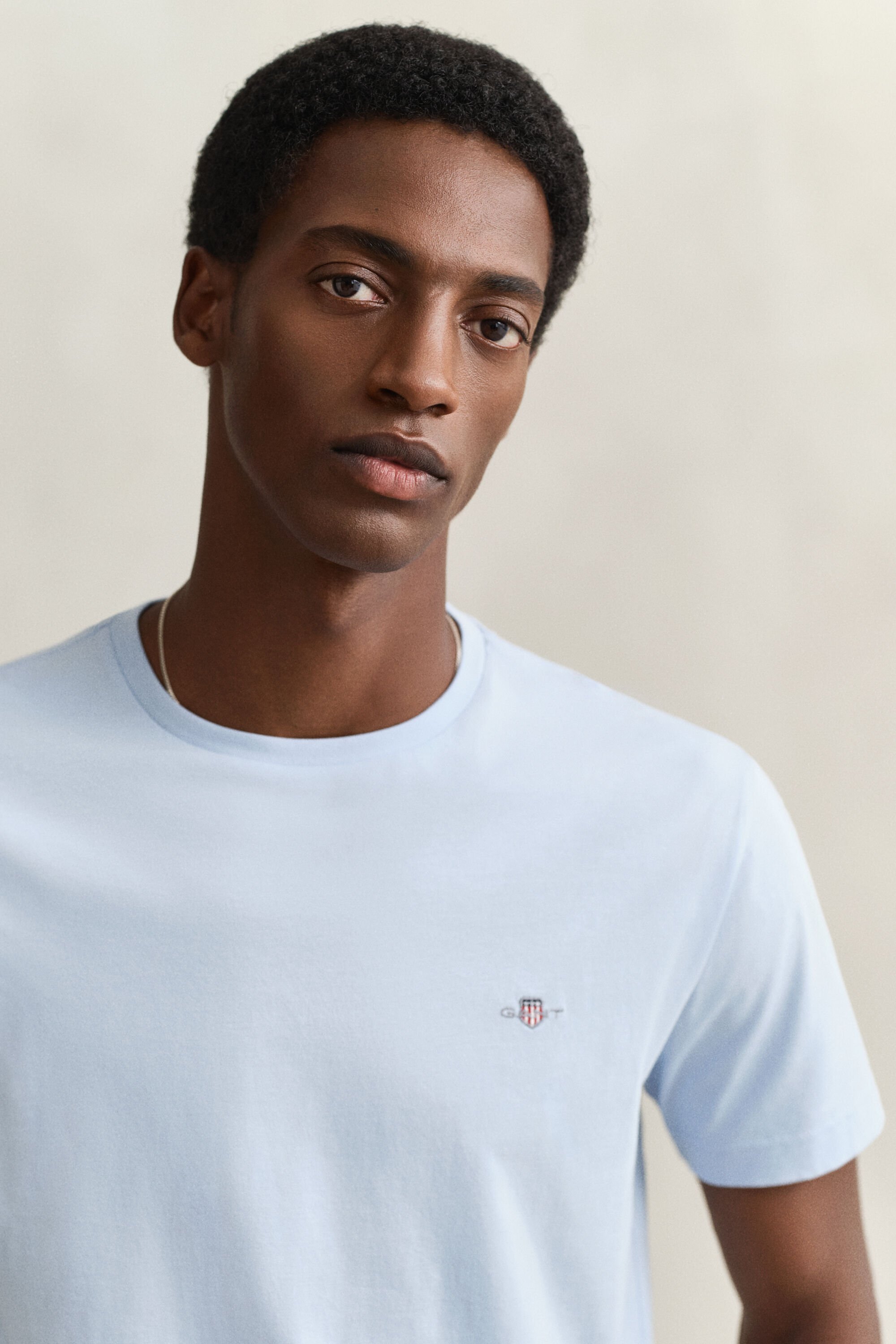 T-shirt coupe regular Shield