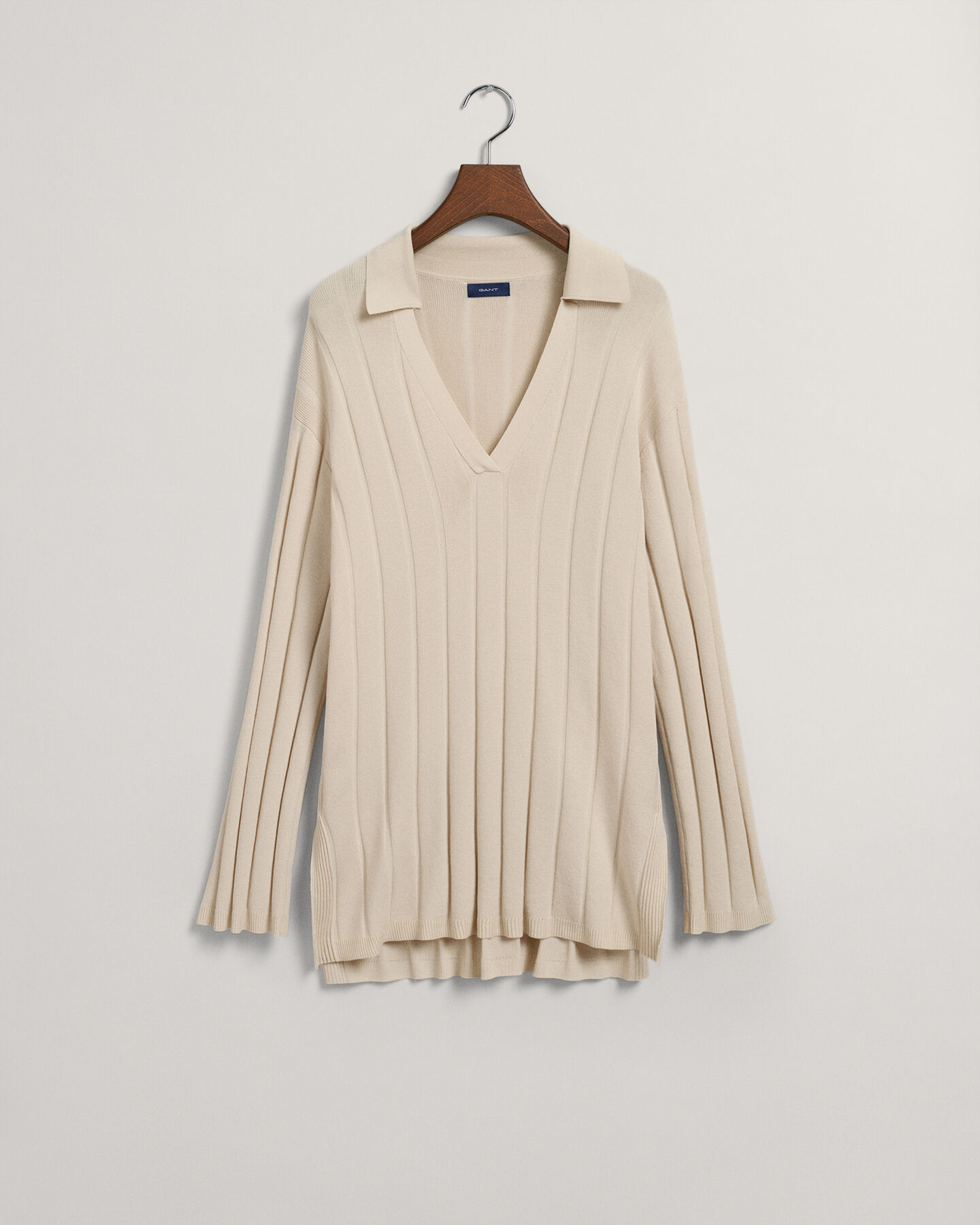 Pull en maille côtelée à col ouvert