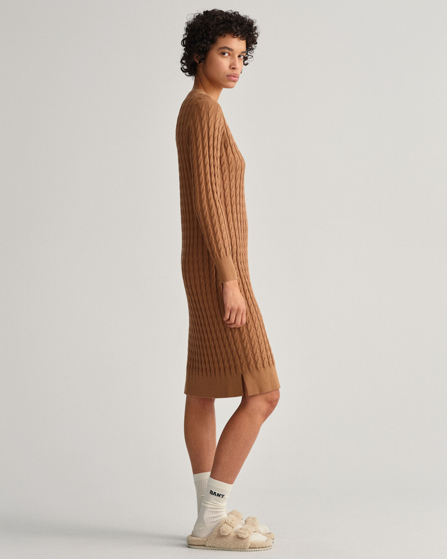 Robe &agrave; torsades prononc&eacute;es