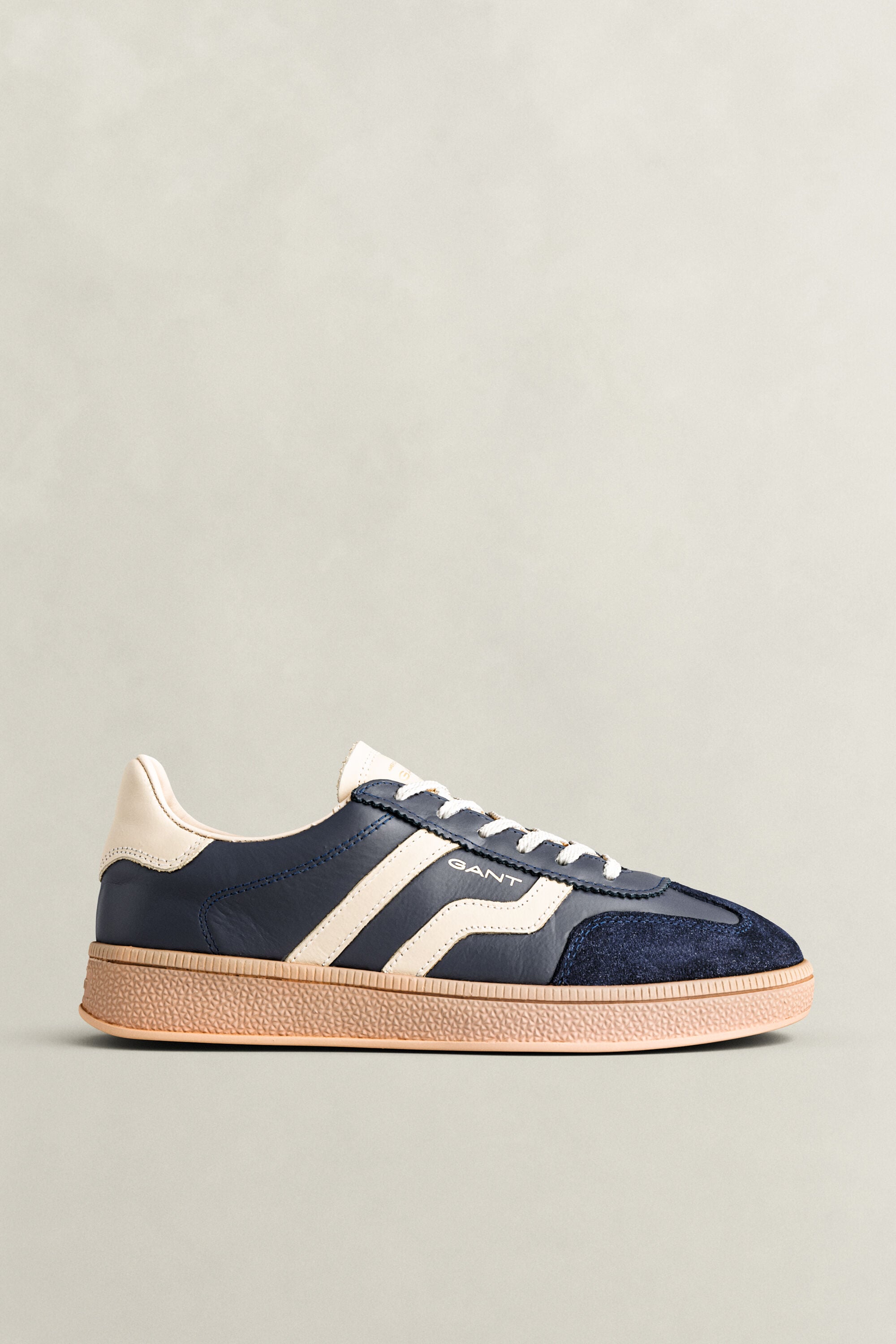 Baskets en daim et cuir Cuzima