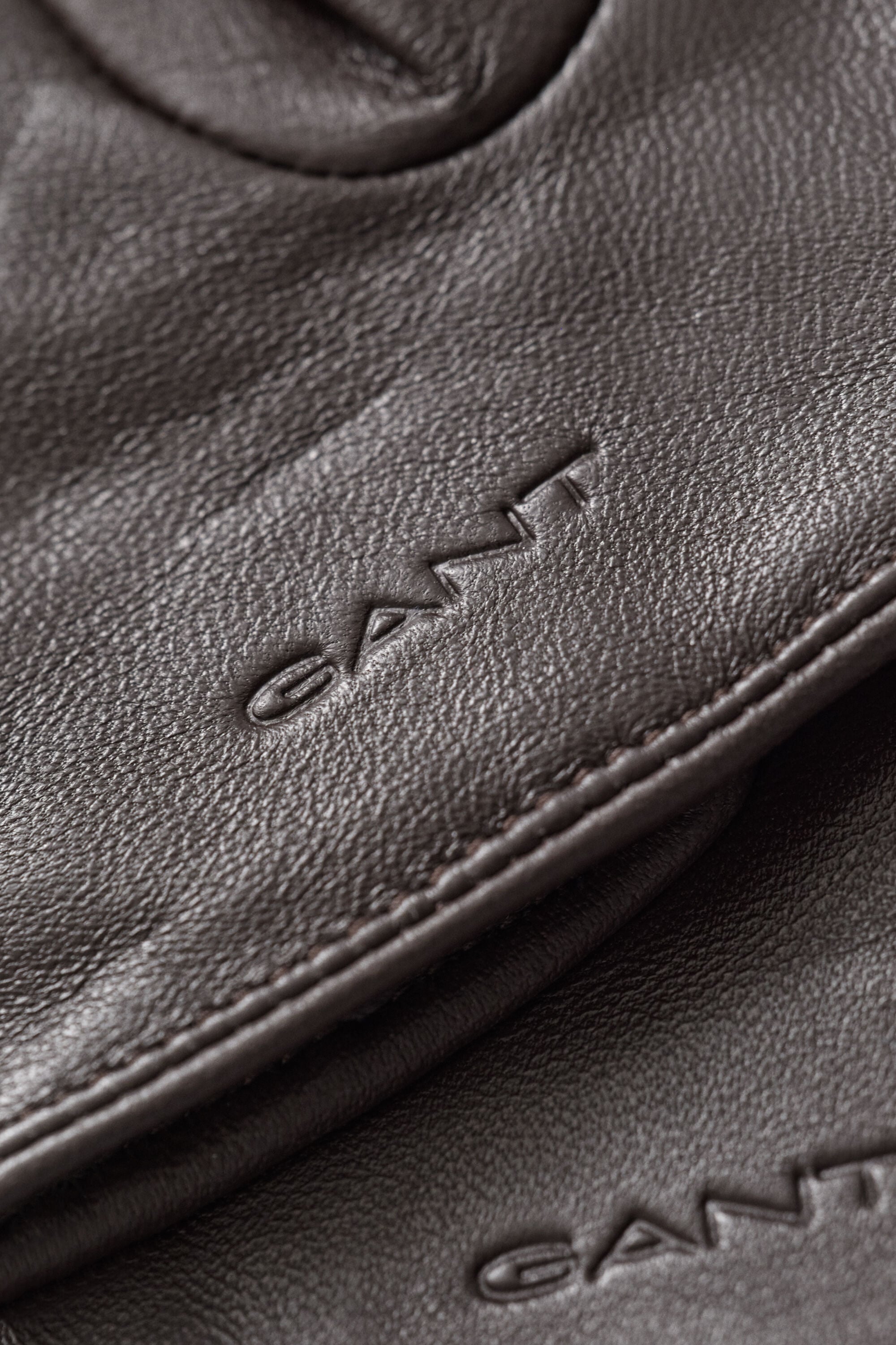 Gants en cuir et daim