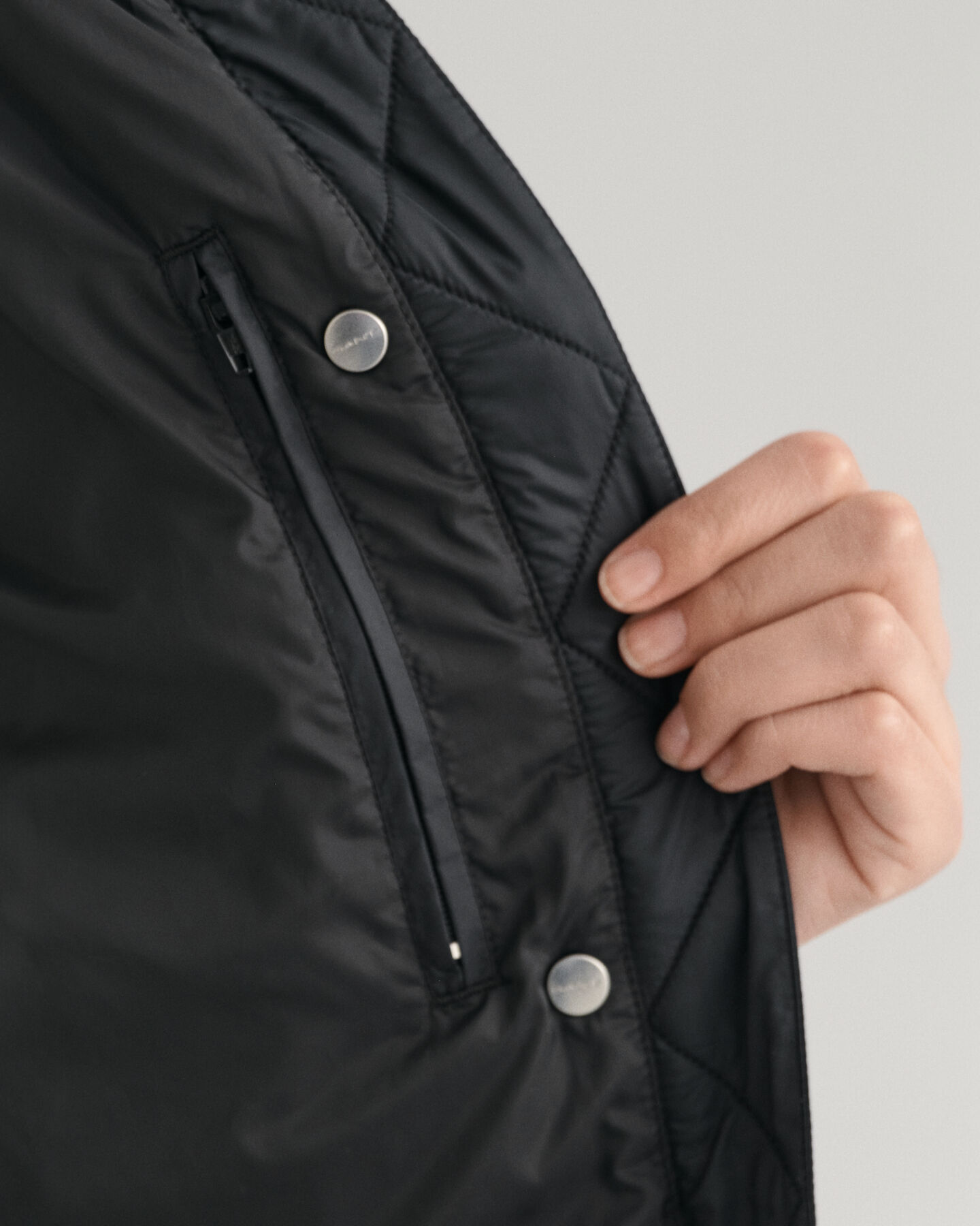 Doudoune sans manches longue et l&eacute;g&egrave;re en duvet