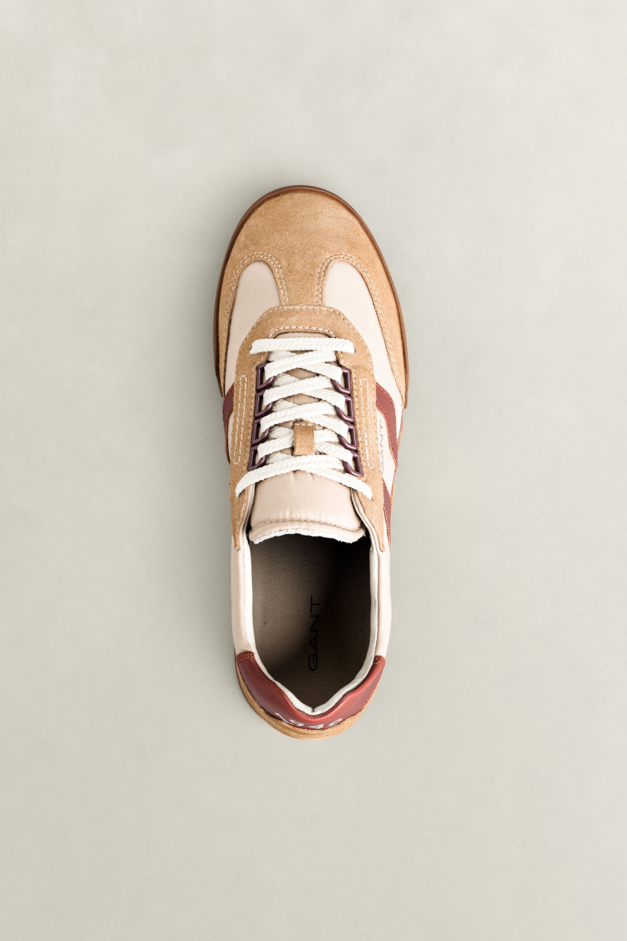 Baskets en daim Baylle