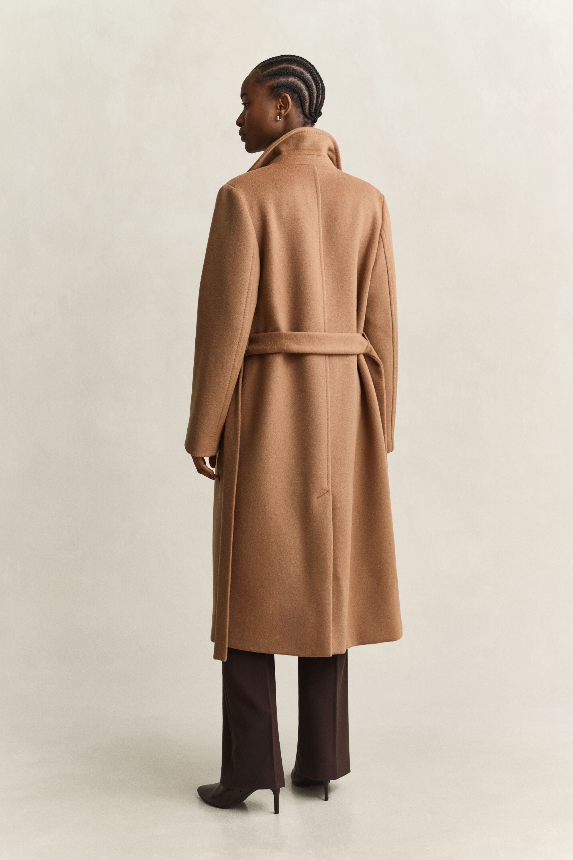 Manteau en laine mélangée avec ceinture