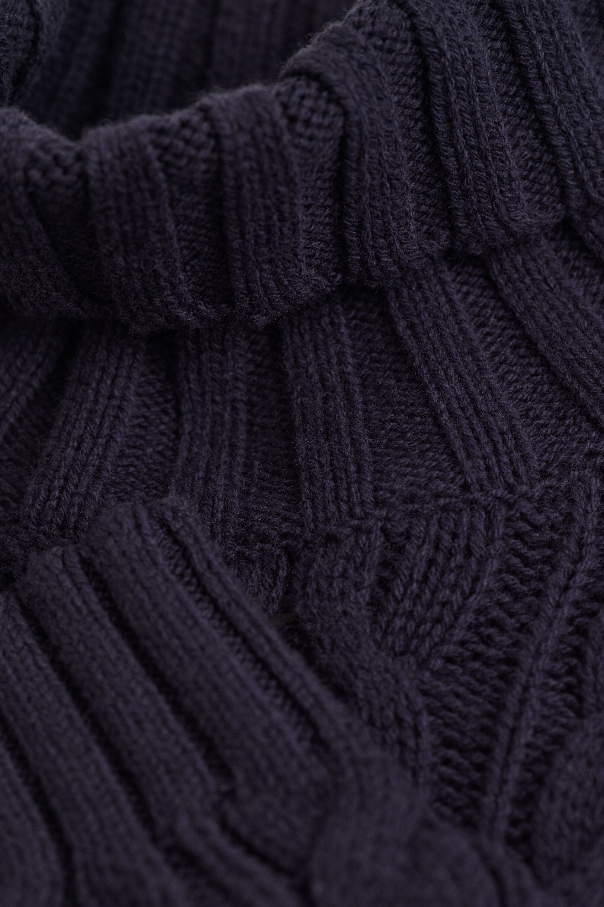 Pull col roulé en laine mélangée