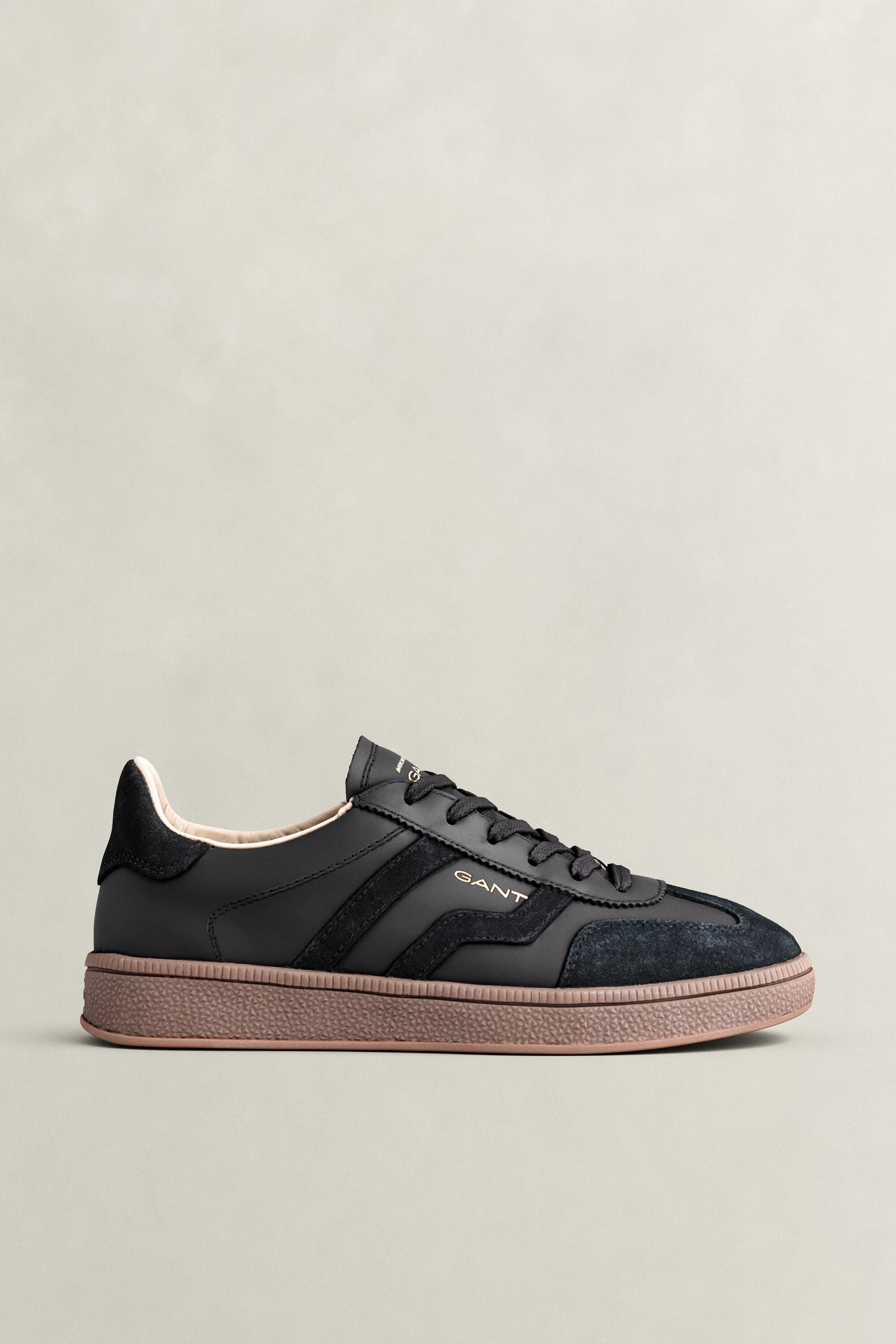 Baskets en daim et cuir Cuzima