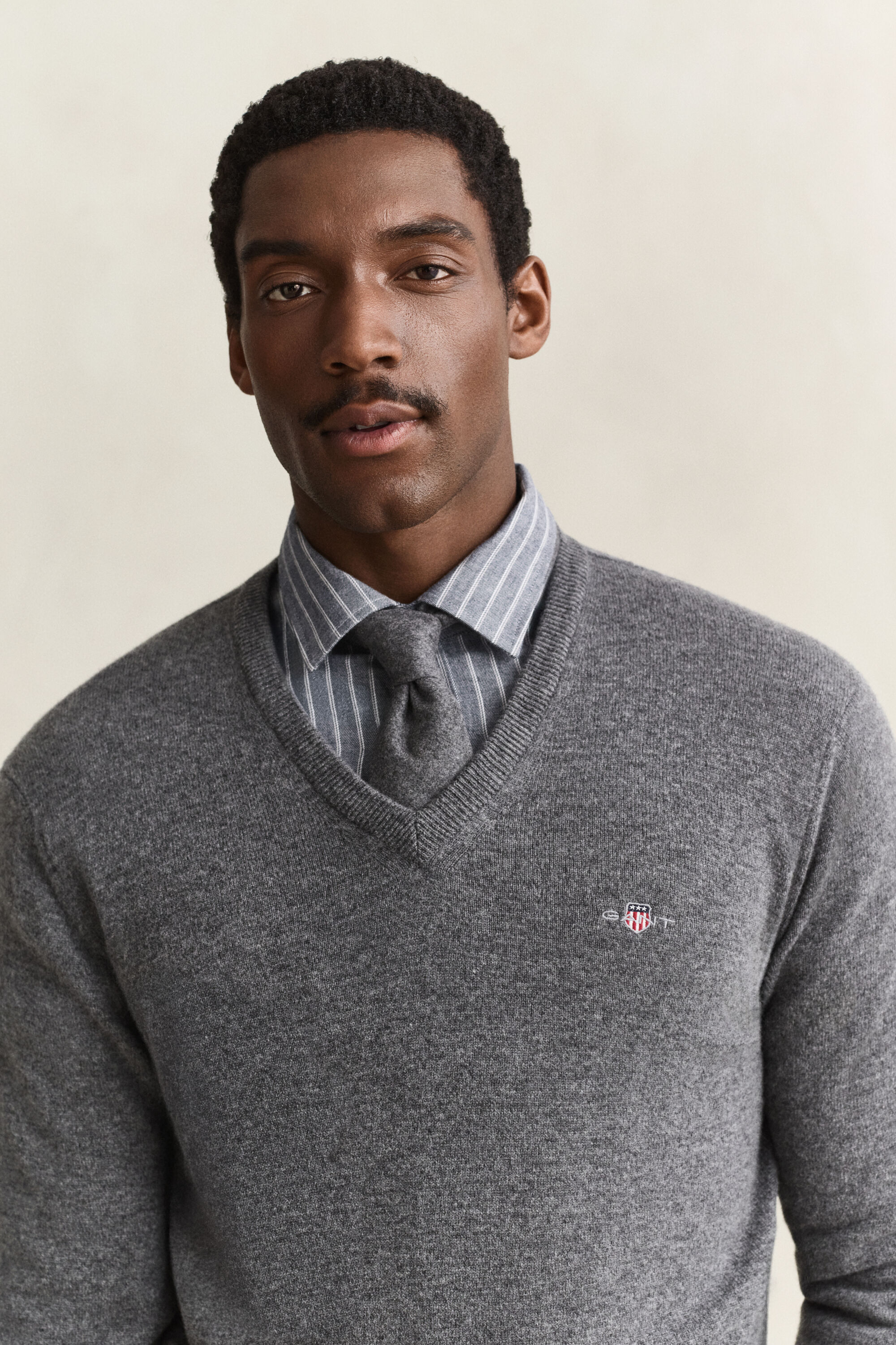 Pull col V en laine d’agneau