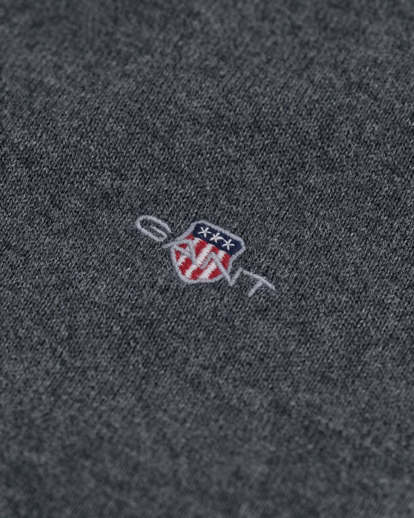 Pull col roulé en coton et laine