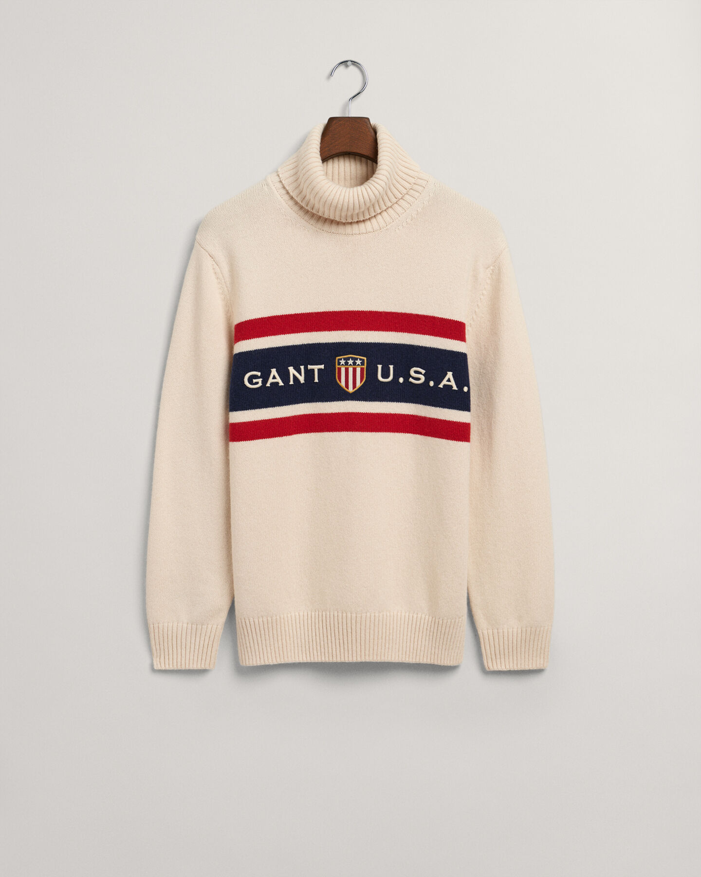 Pull col roul&eacute; Banner Shield