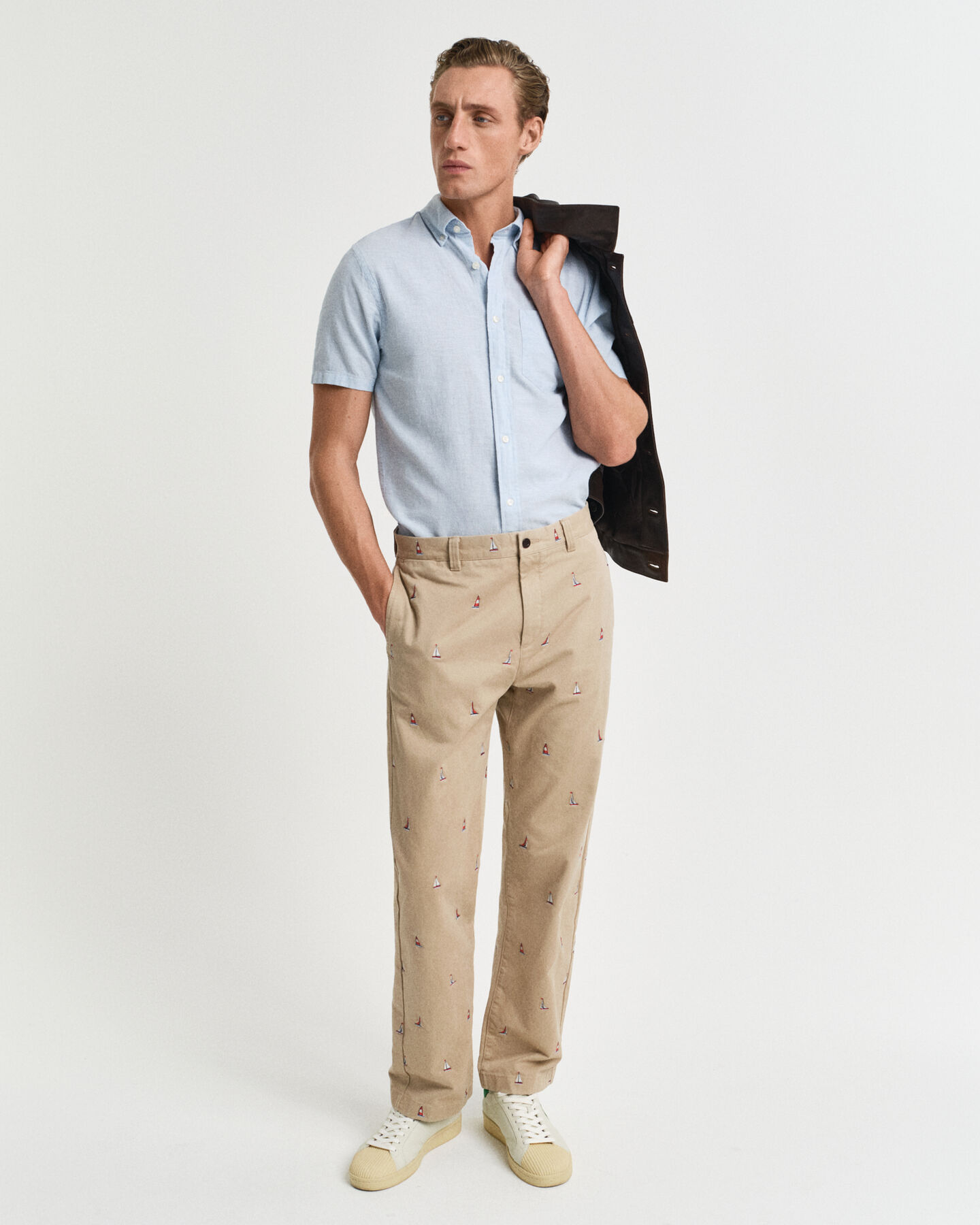 Chemise regular fit en coton et lin à manches courtes