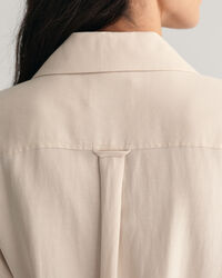 Robe-chemise à manches courtes avec poches