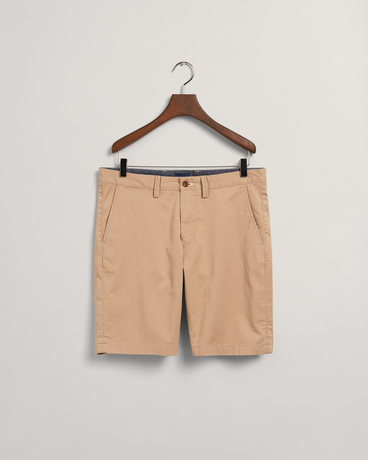 Short slim fit en serg&eacute; Hallden