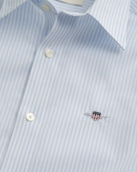 Chemise coupe slim en popeline stretch à rayures