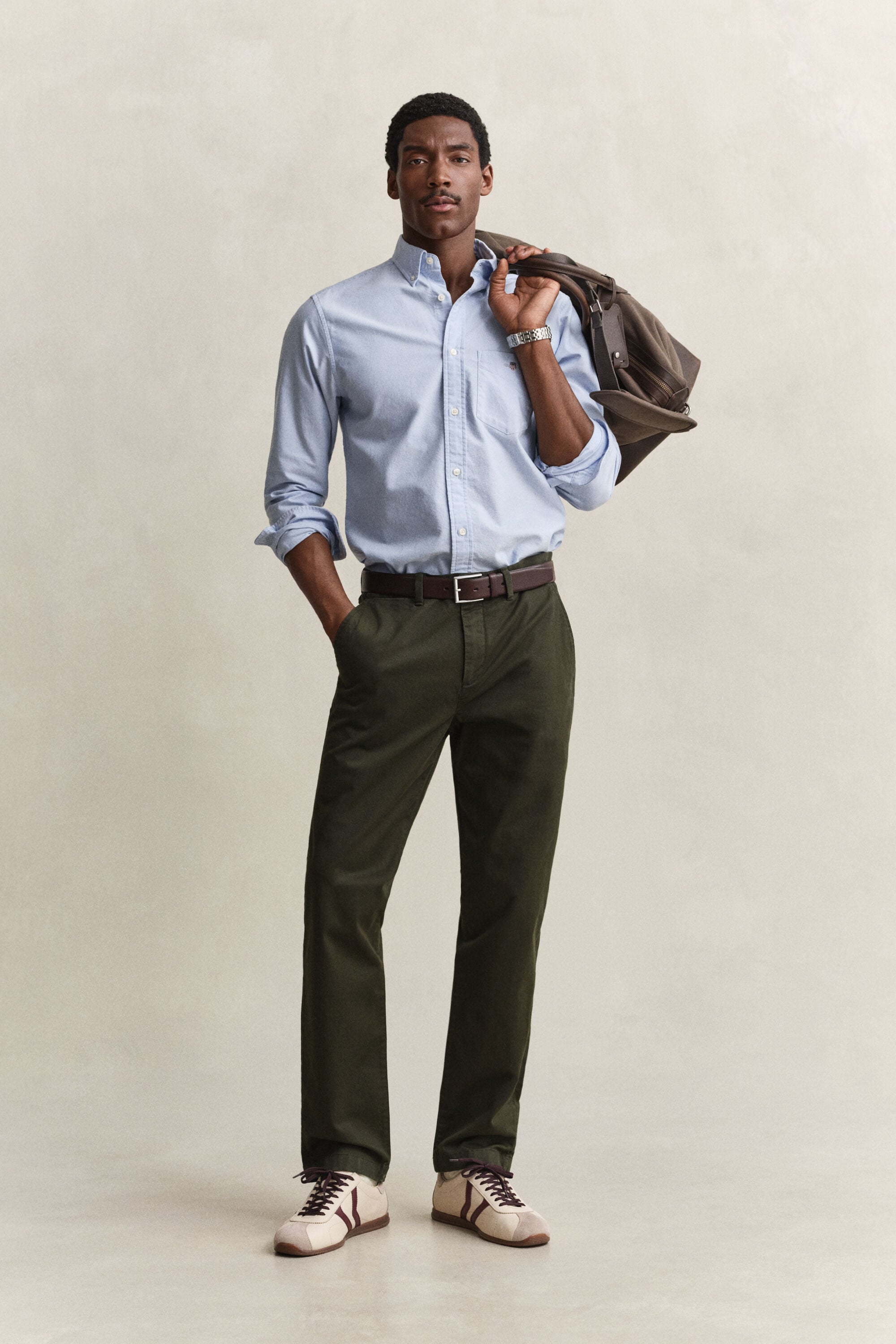 Pantalon chino classique coupe regular