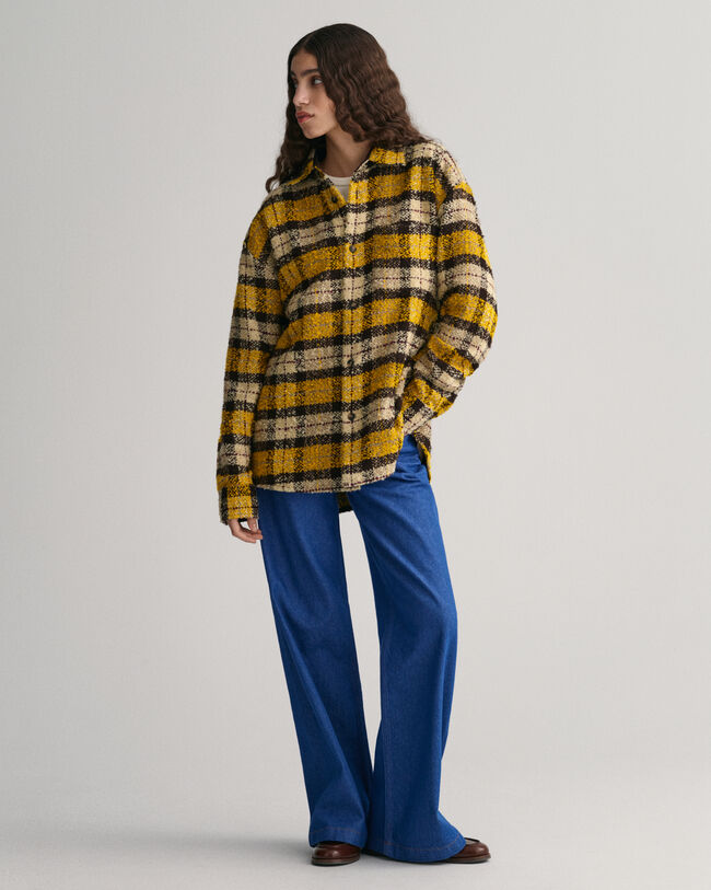 Chemise ultra-ample en tissu boucl&eacute; &agrave; carreaux