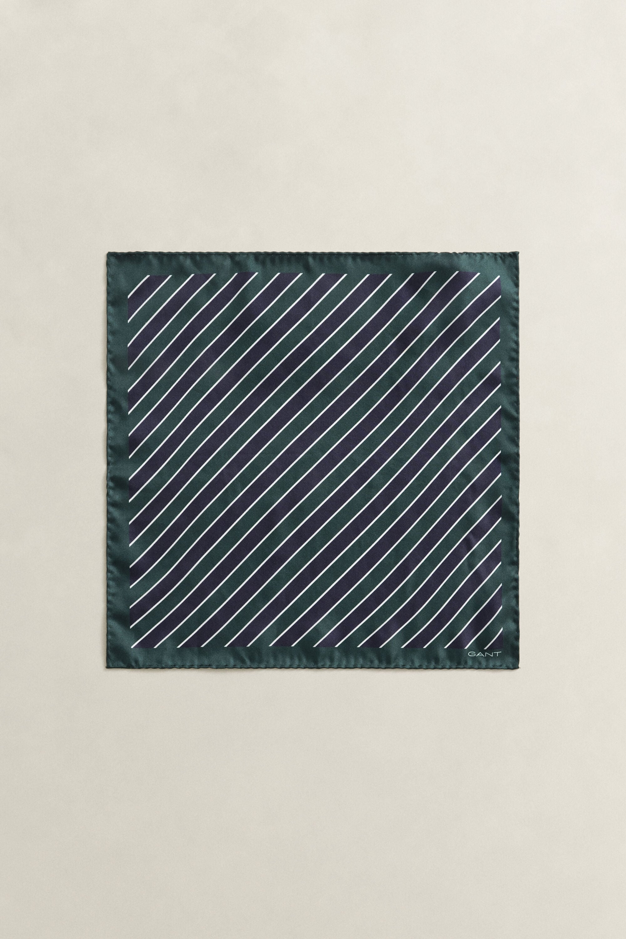 Pochette à rayures