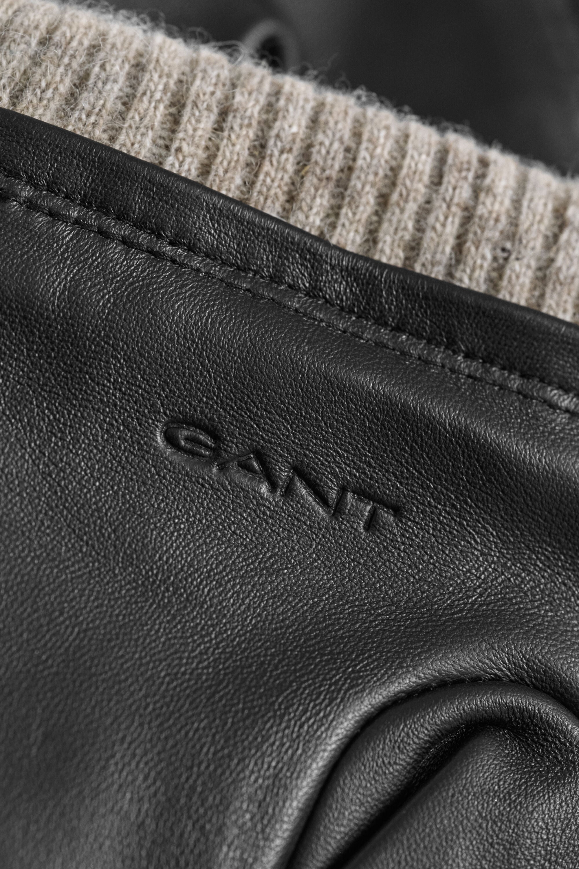 Gants en cuir d’agneau matelassés