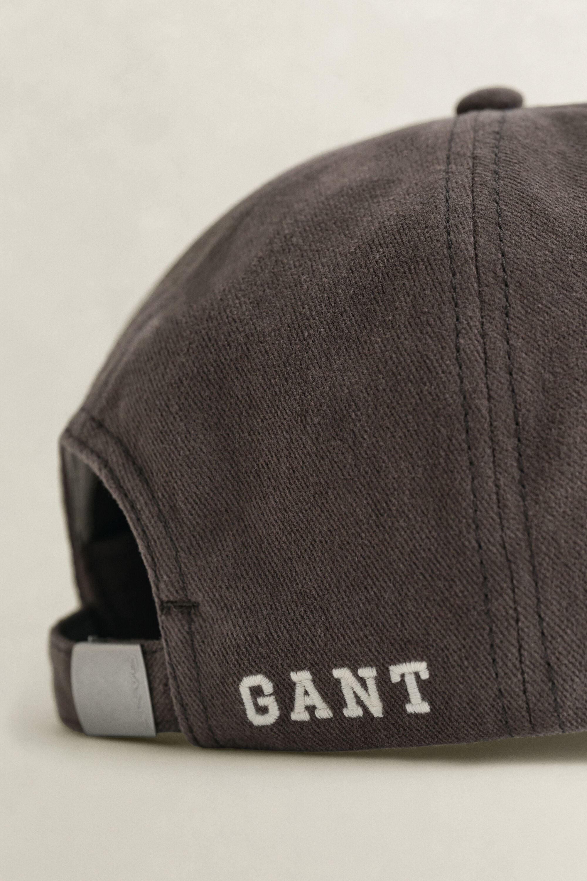 Casquette en moleskine avec écusson G