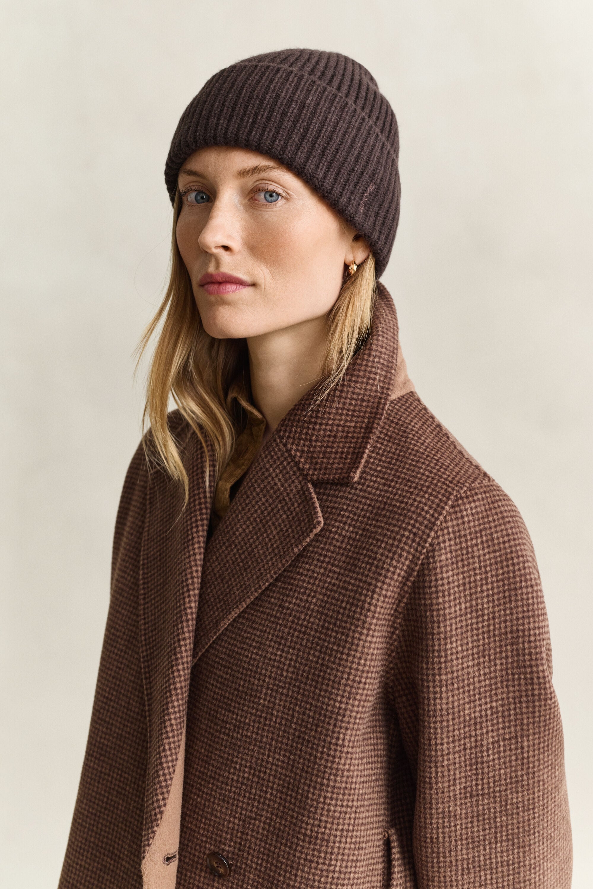 Bonnet en mélange de laine et cachemire côtelé