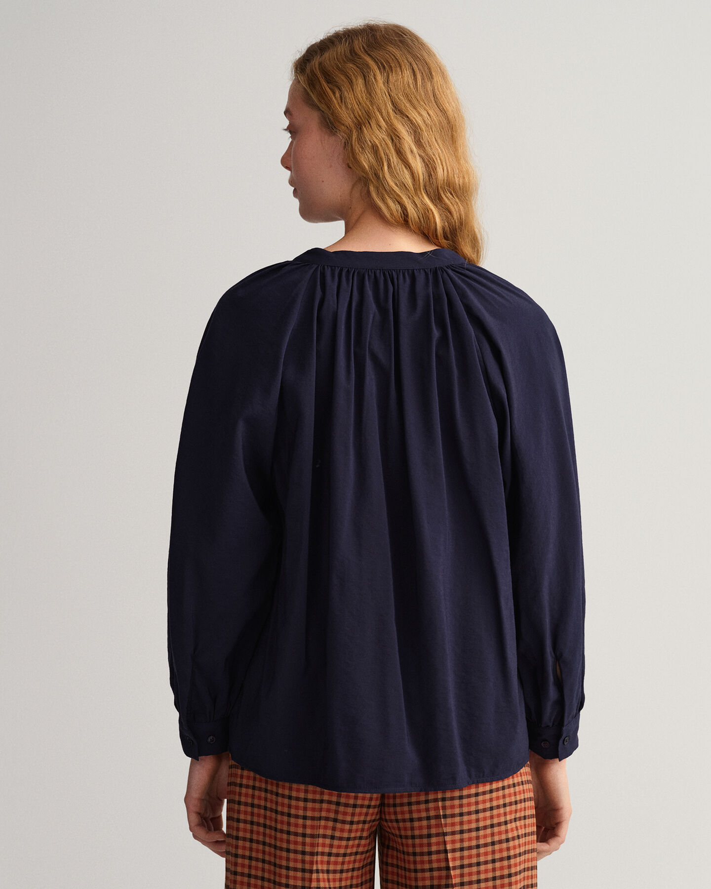 Chemisier &agrave; col droit