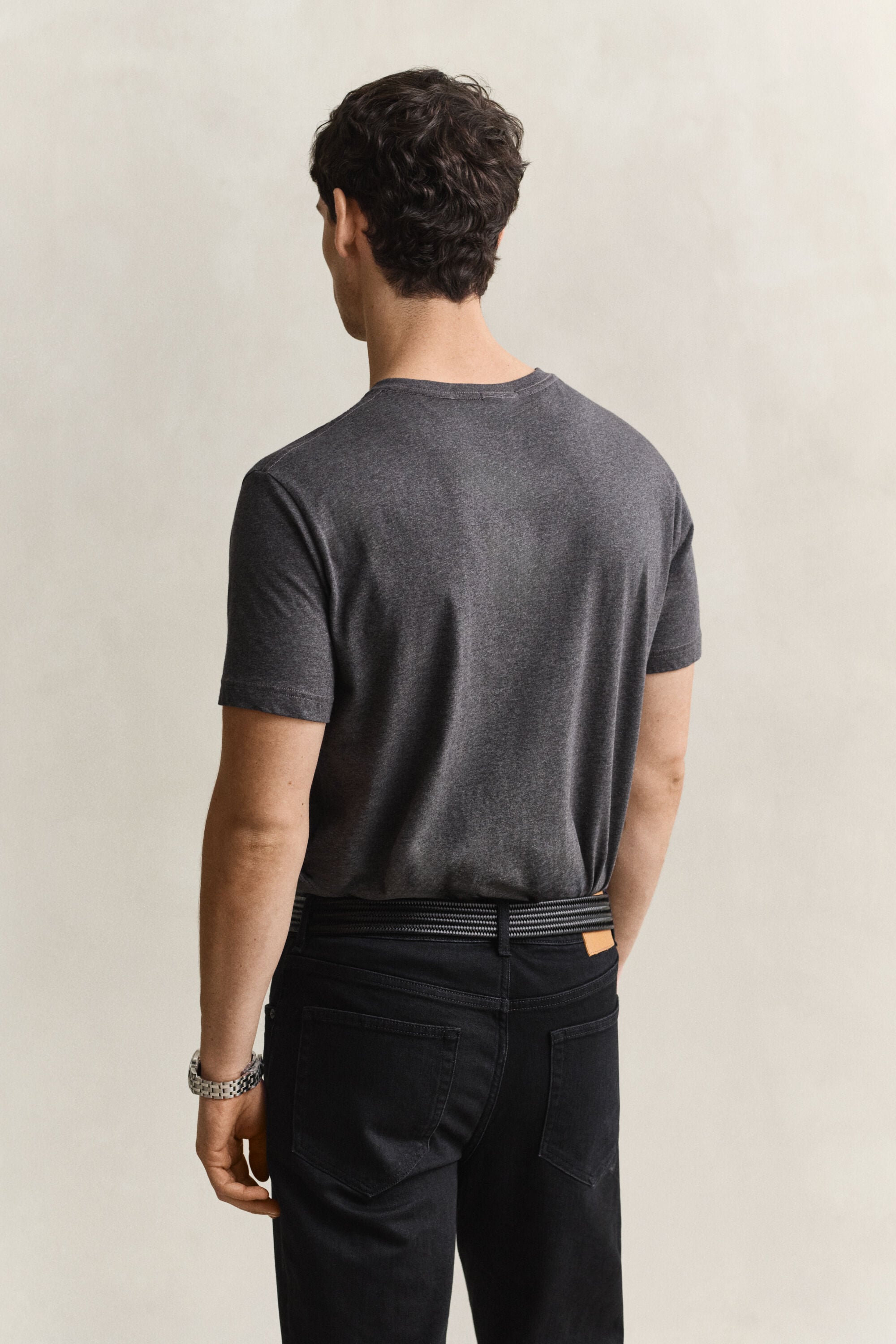 T-shirt coupe regular avec écusson