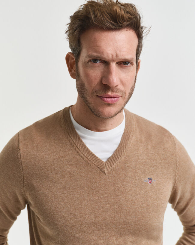 Pull col V en coton classique