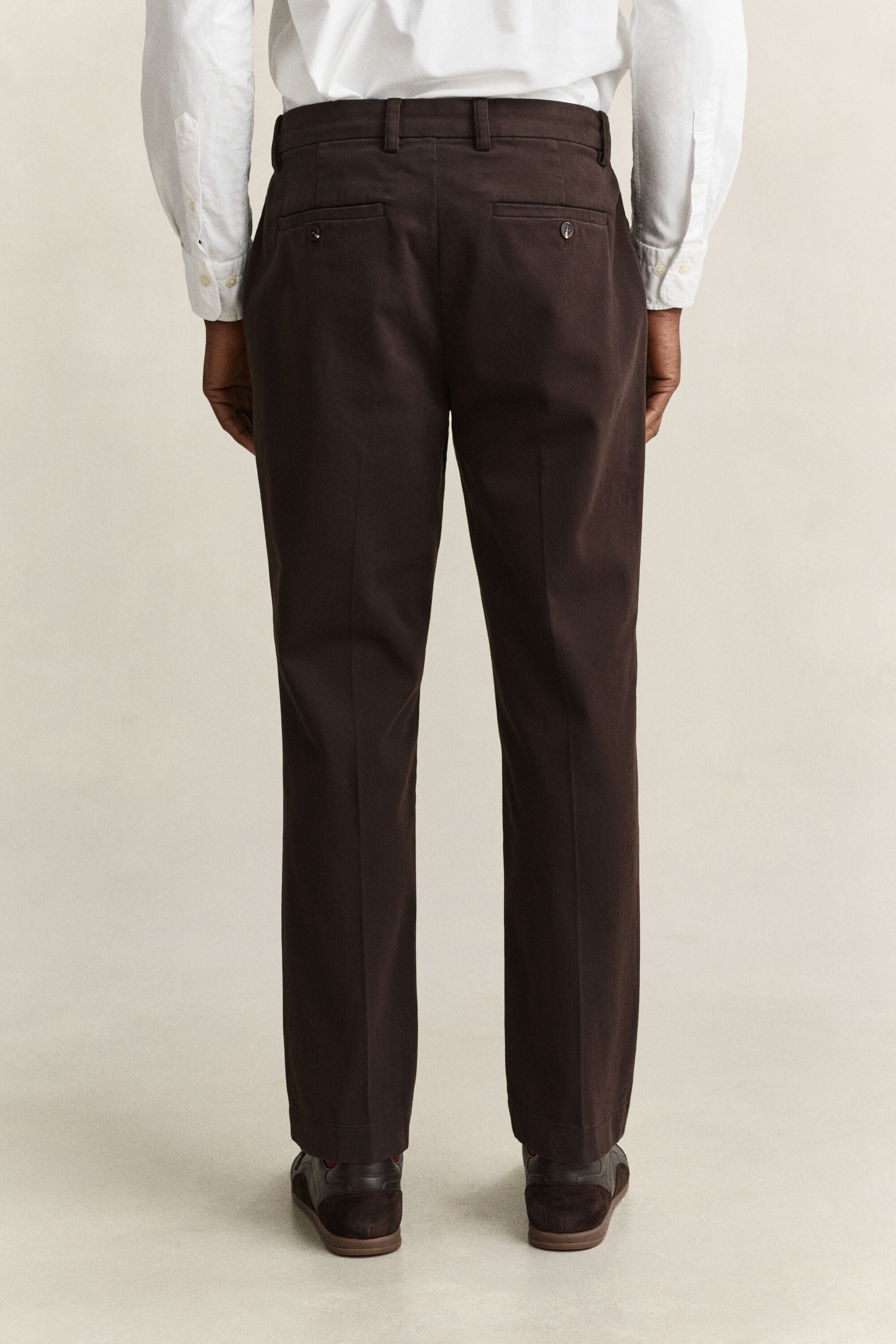 Pantalon chino ajusté