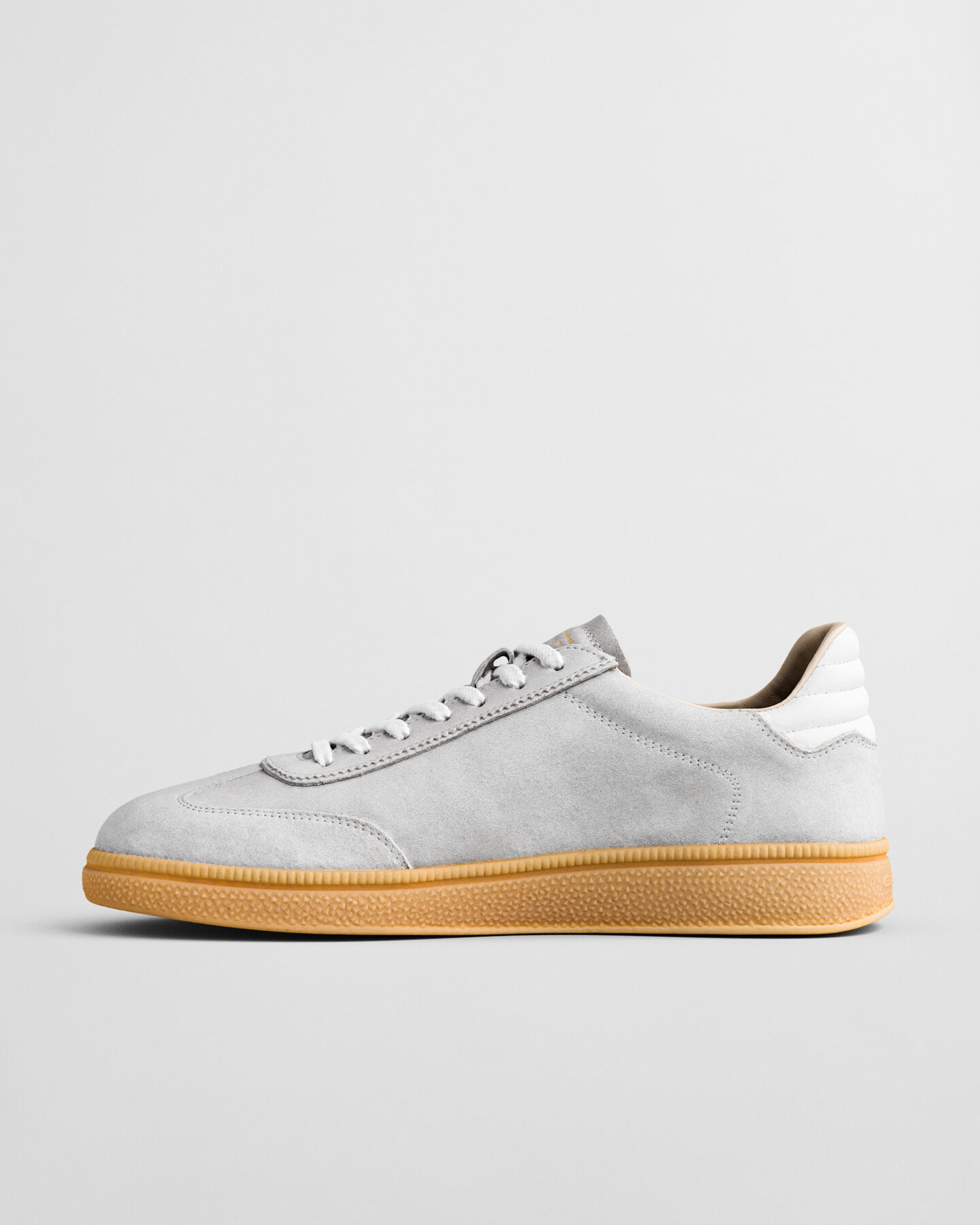 Baskets en daim Cuzmo