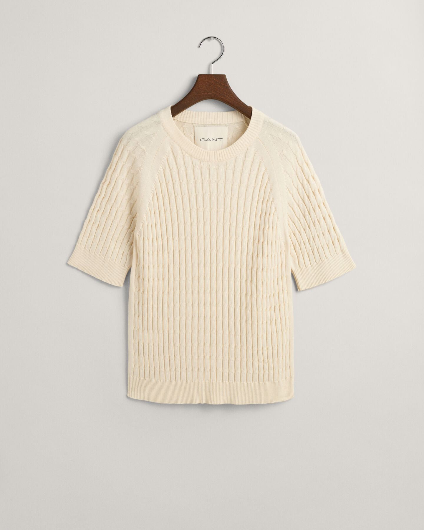 Pull en maille torsad&eacute;e &agrave; manches mi-longues