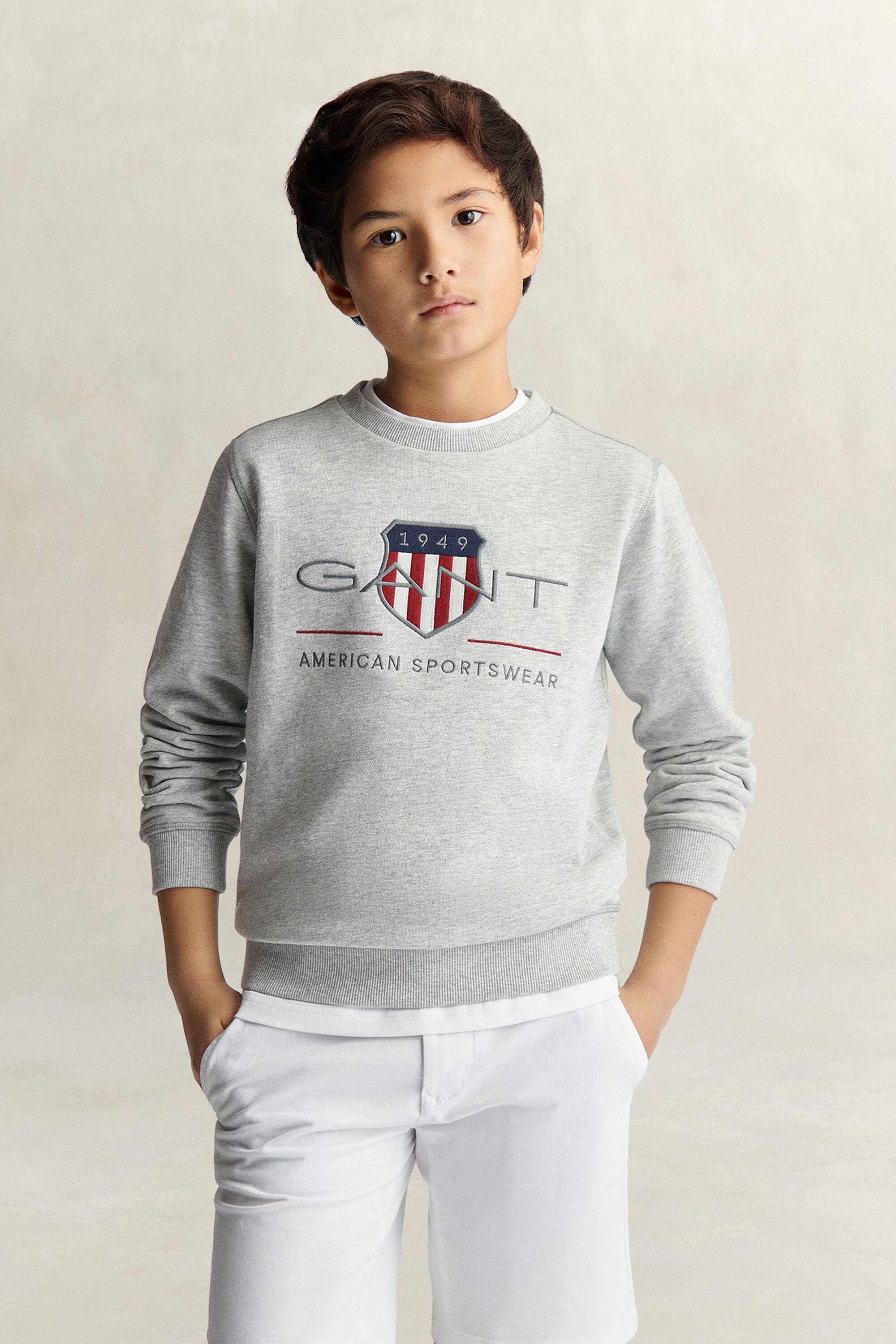 Sweat-shirt avec écusson issu des archives Ado