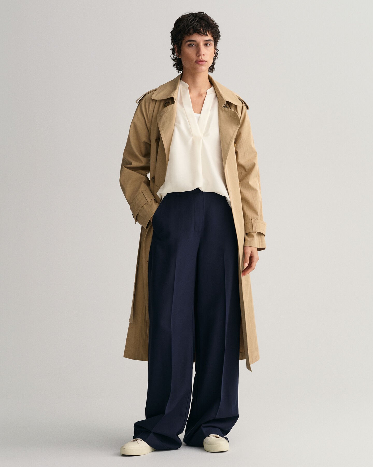 Chemisier à col droit sans manches