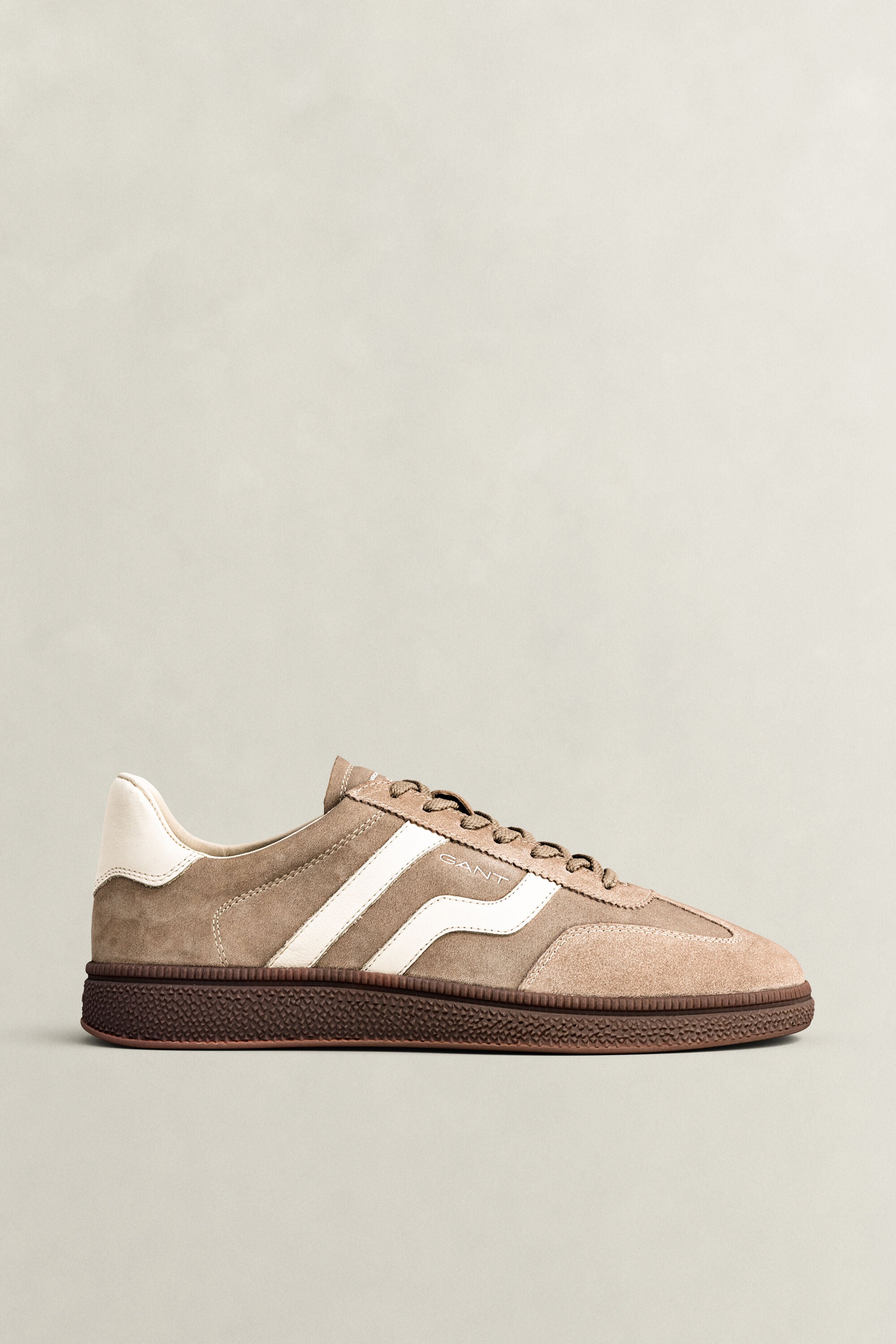 Baskets en daim Cuzmo