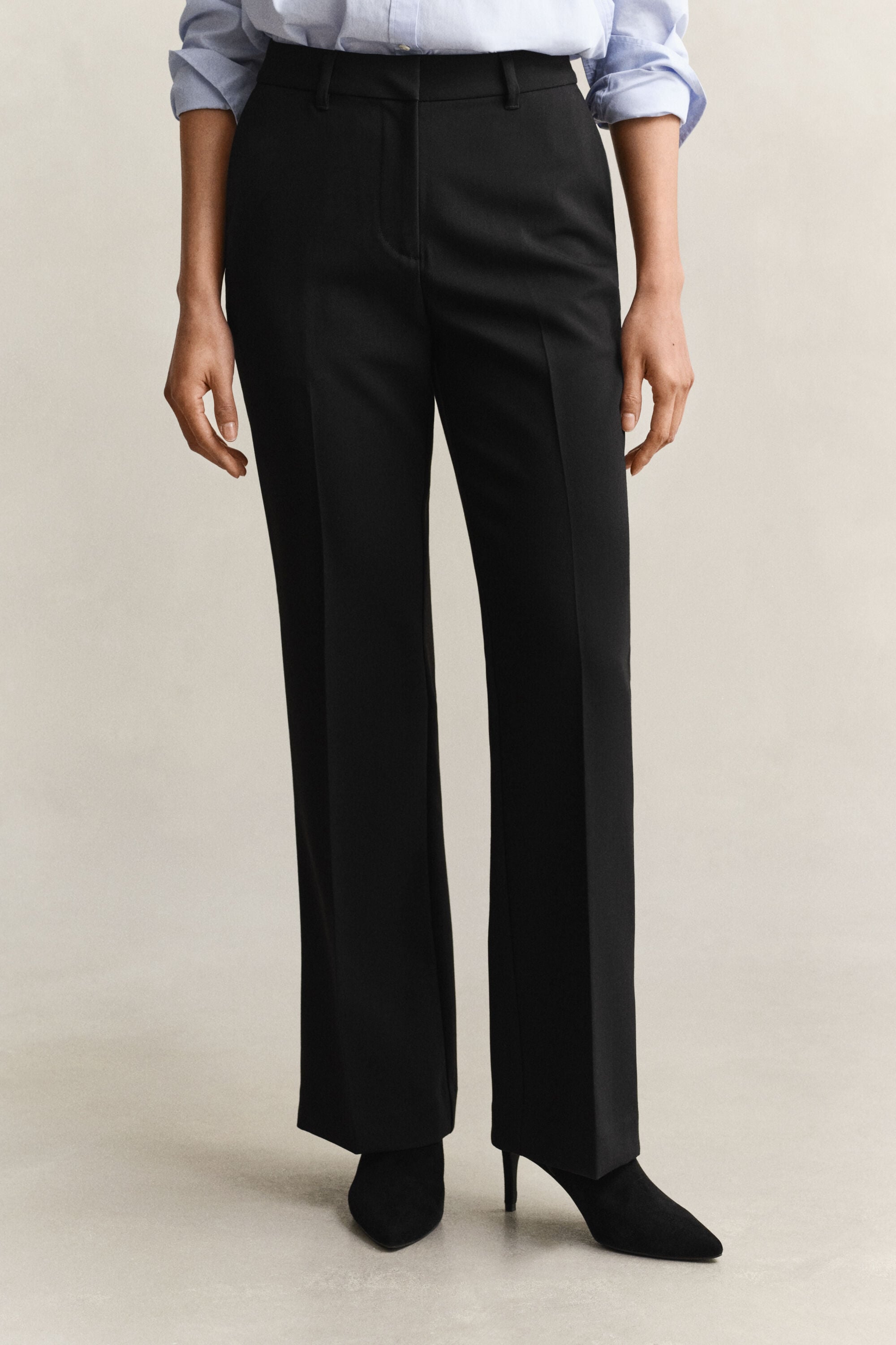 Pantalon coupe slim évasé