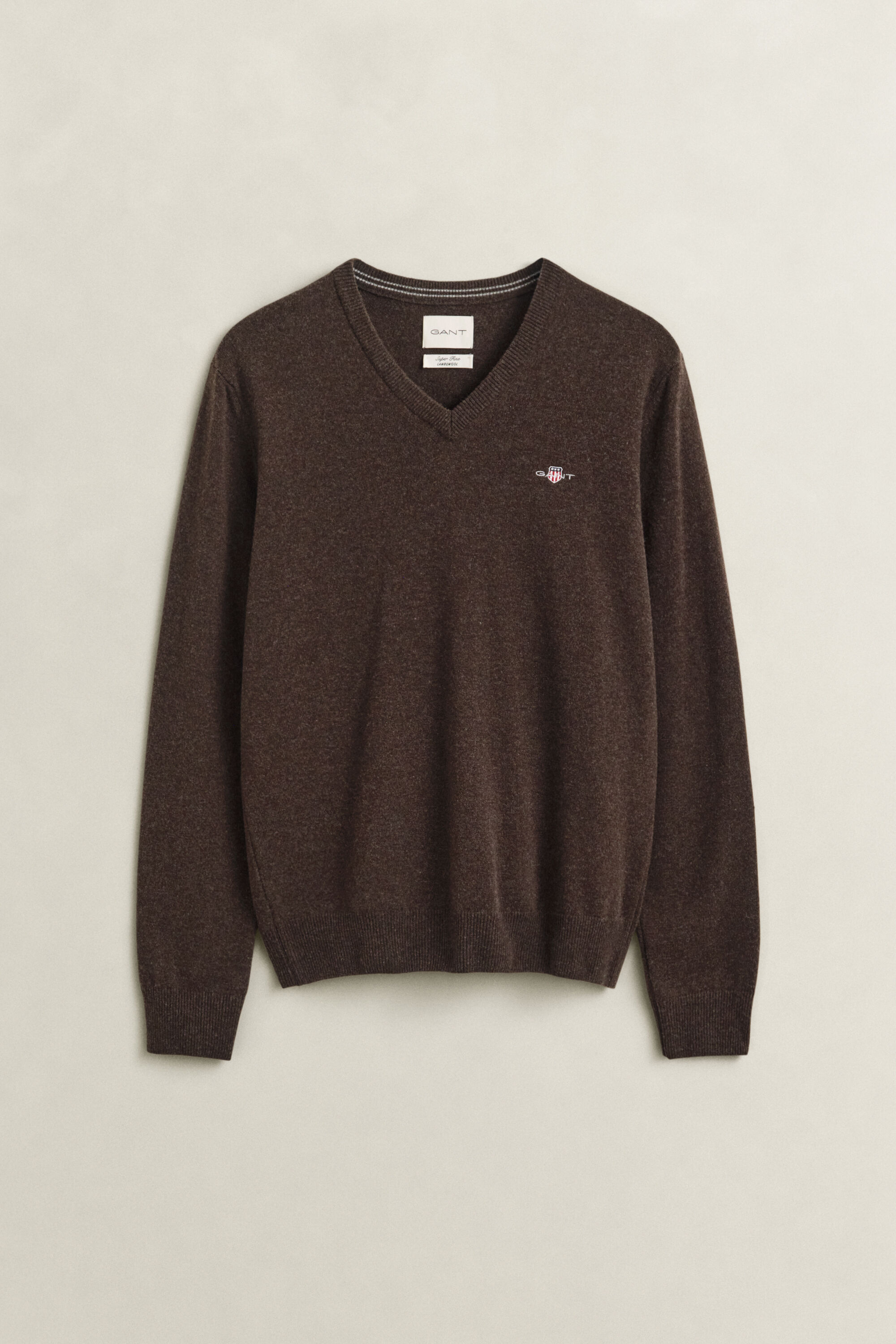 Pull col V en laine d’agneau
